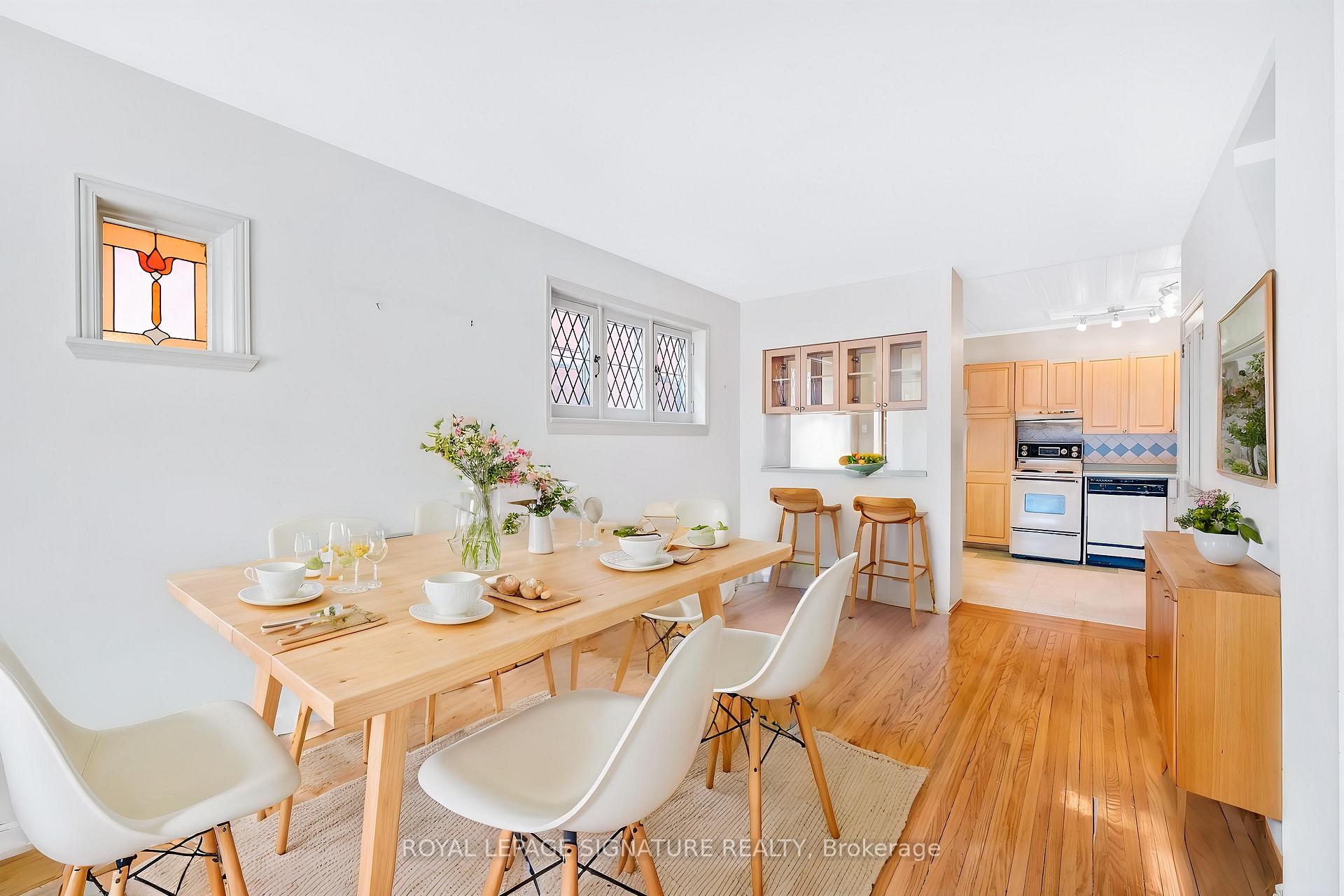 Photo 7 of 26 Martin Road, Toronto, Mount Pleasant East — HOMEH