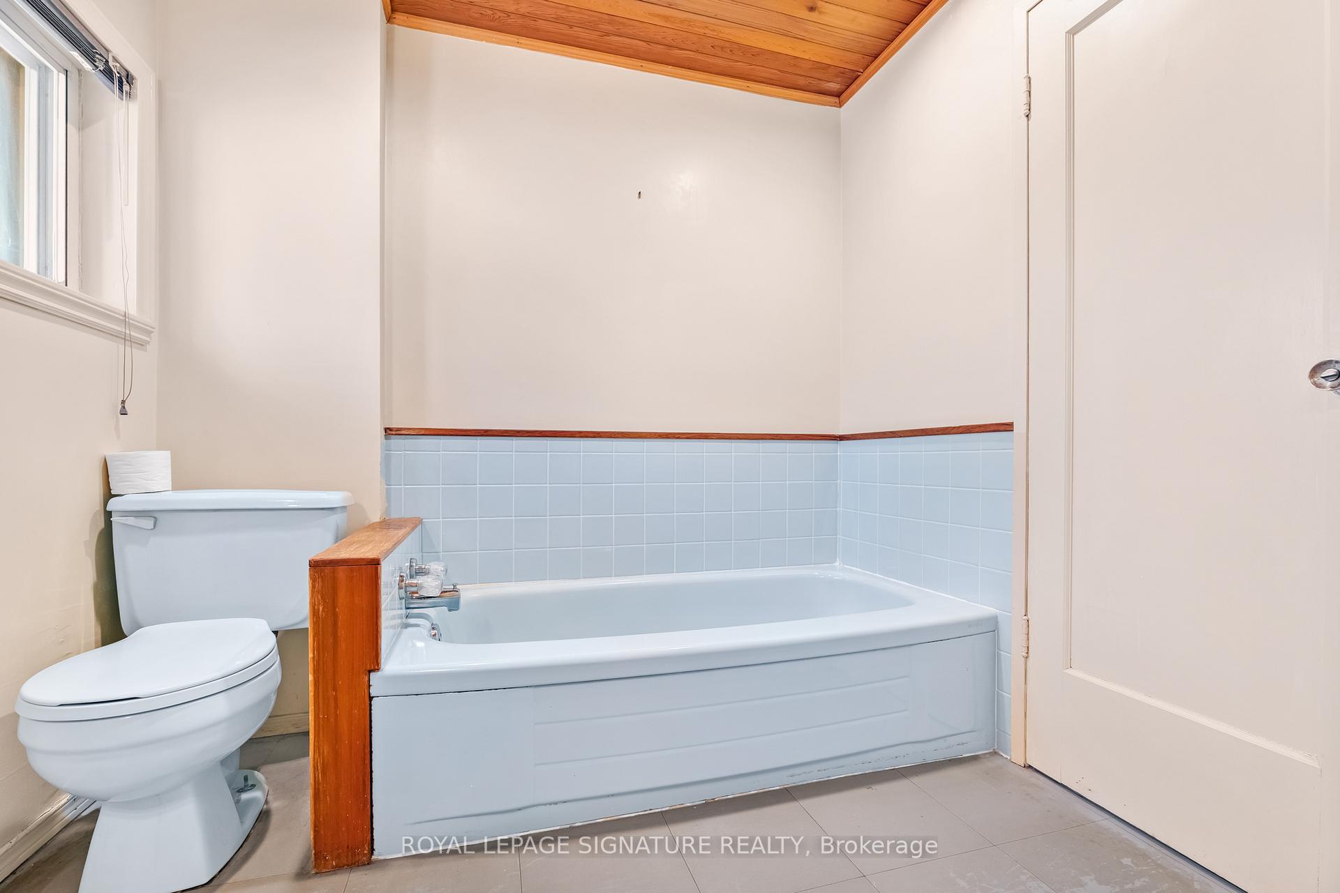 Photo 27 of 26 Martin Road, Toronto, Mount Pleasant East — HOMEH