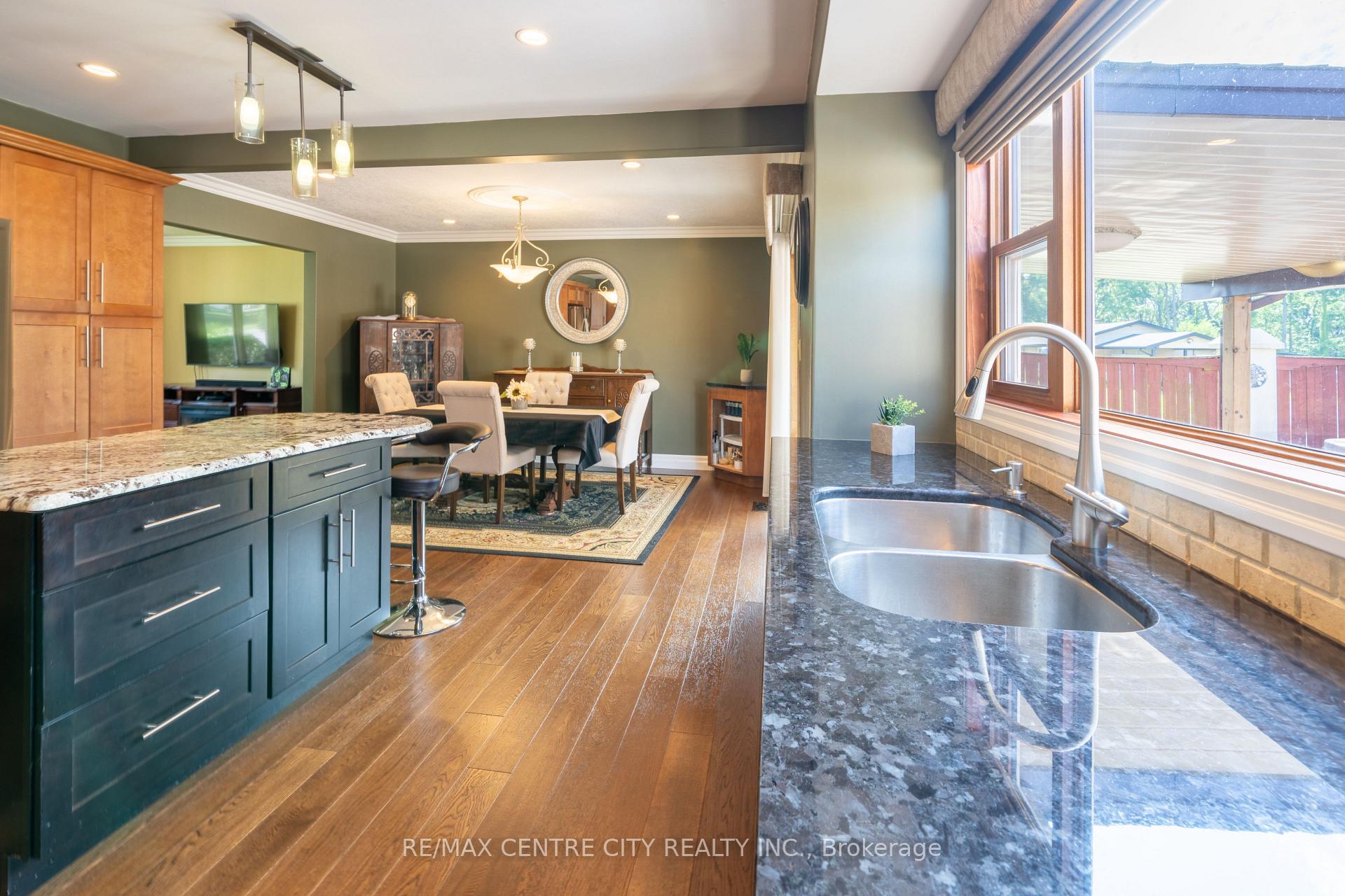 Photo 26 of 115 Hull Road, Strathroy-Caradoc, NE — HOMEH