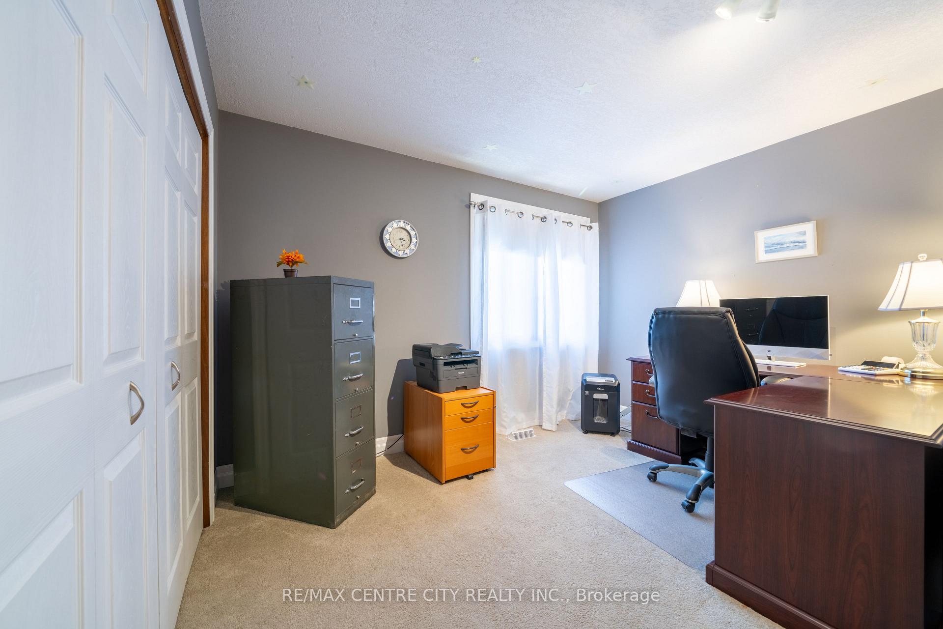 Photo 31 of 115 Hull Road, Strathroy-Caradoc, NE — HOMEH