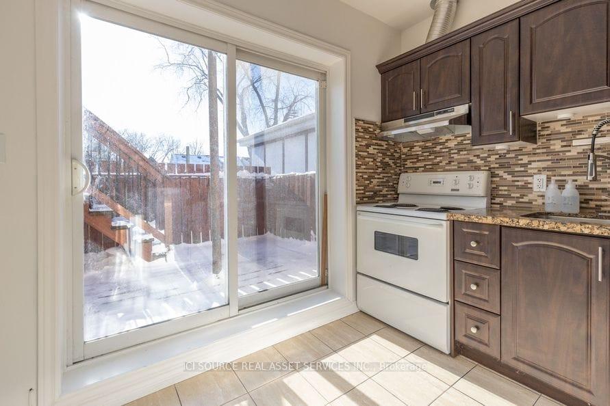 Photo 3 of Unit C, 1111 Gerrard Street, Toronto, South Riverdale — HOMEH