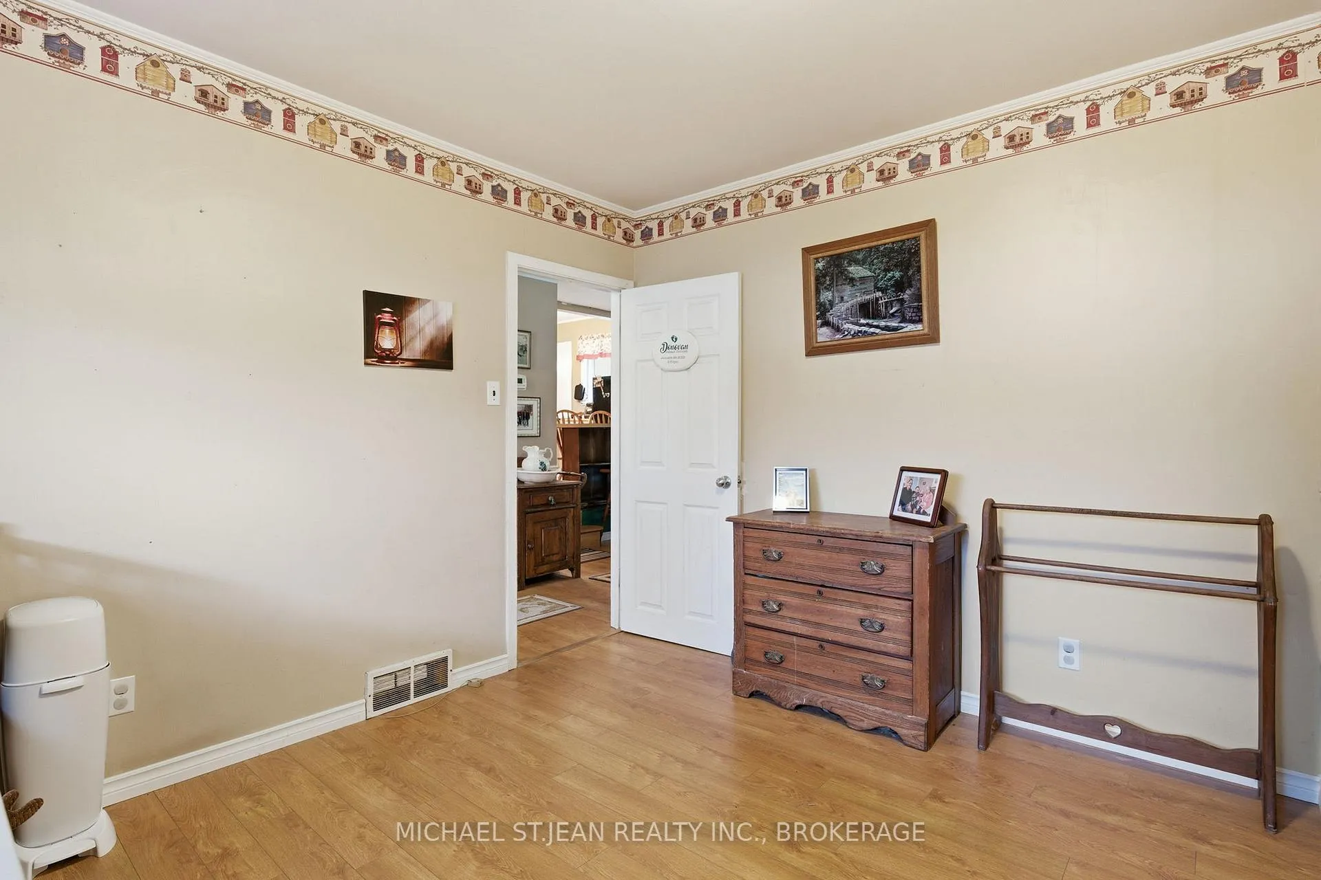Photo 10 of 1470 Barron Road, Thorold, Allanburg/Thorold South — HOMEH