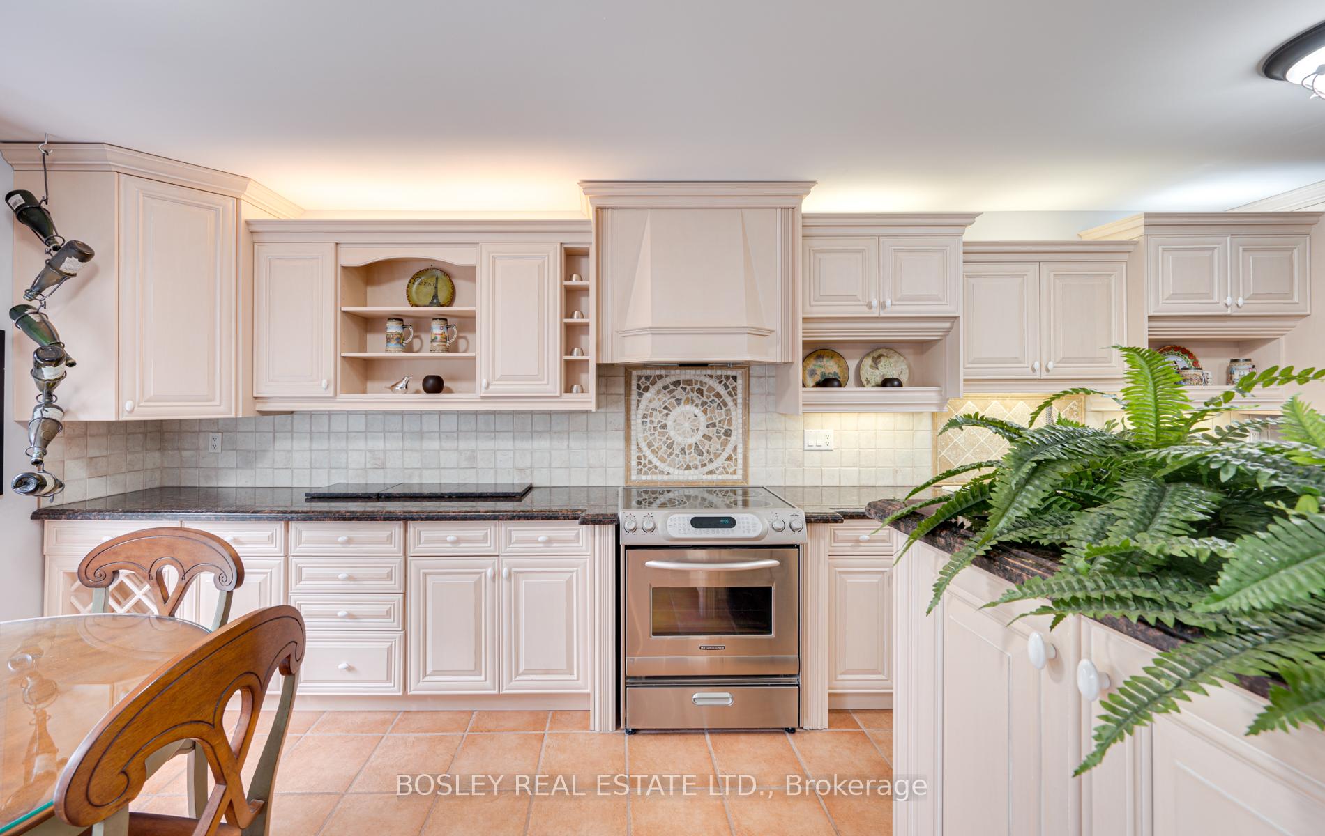 Photo 13 of 521 Broadway Avenue, Toronto, Leaside — HOMEH
