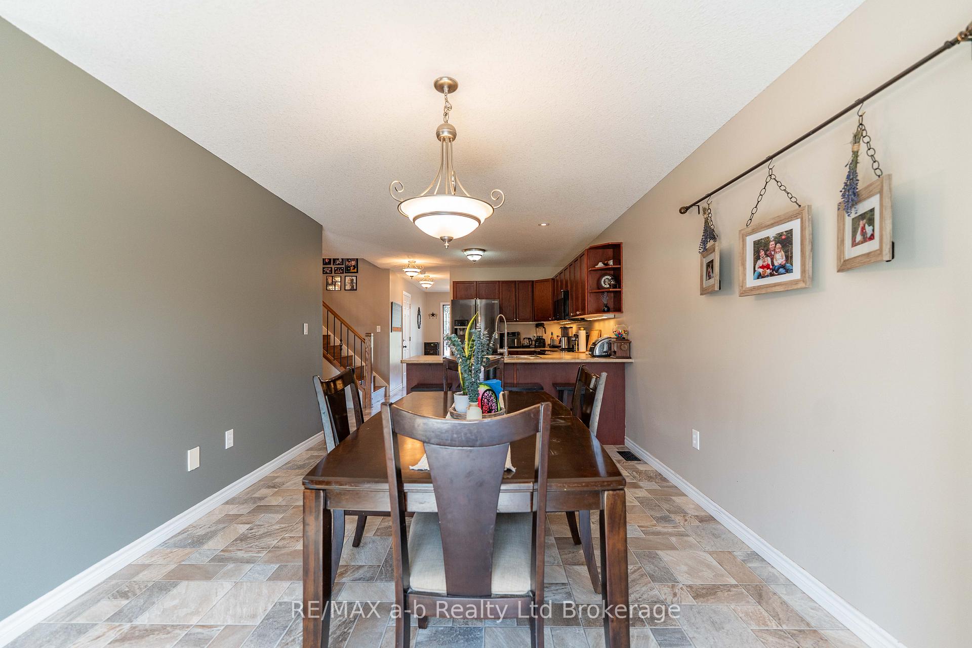 Photo 9 of 9 Langrell Avenue, Tillsonburg — HOMEH