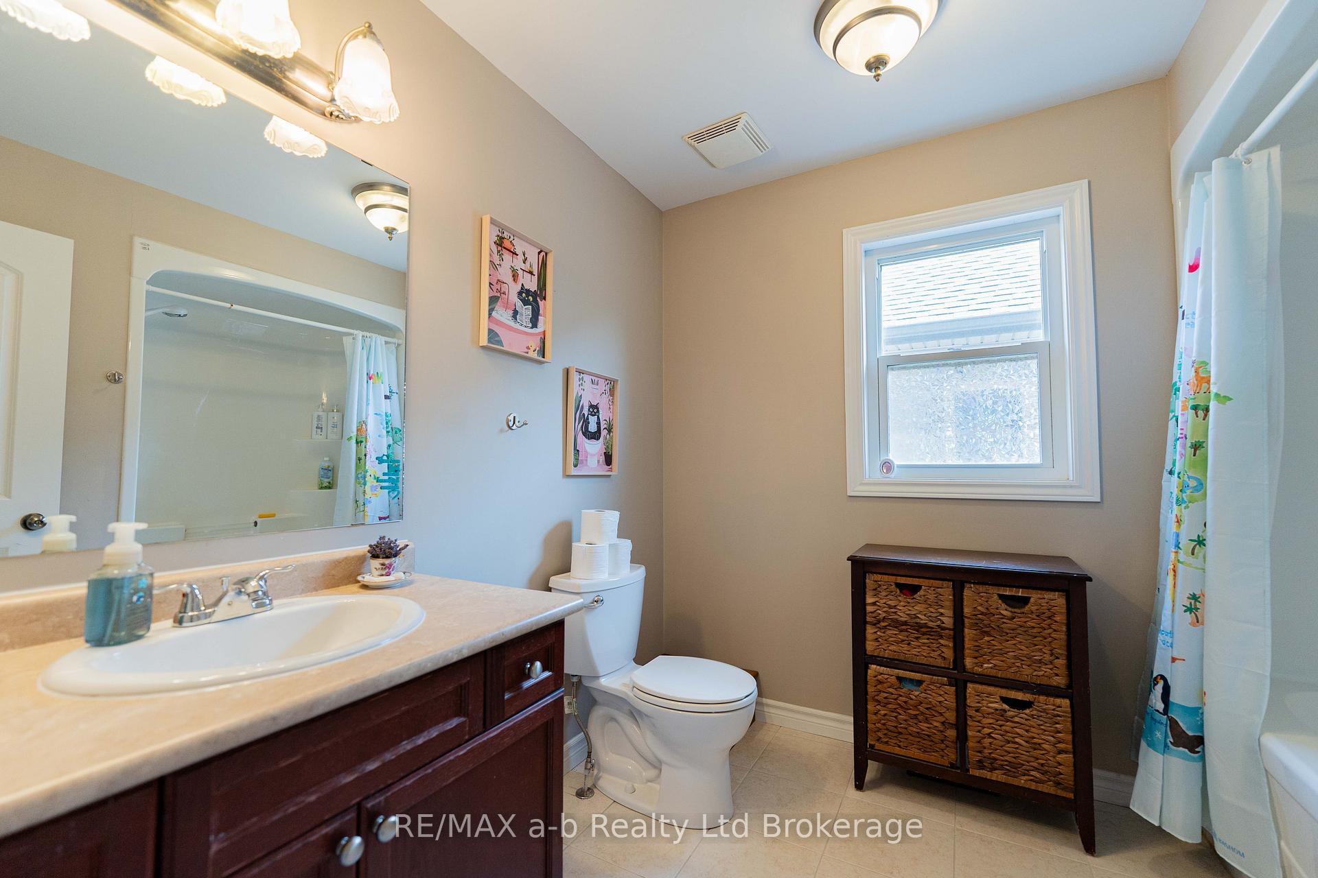 Photo 22 of 9 Langrell Avenue, Tillsonburg — HOMEH