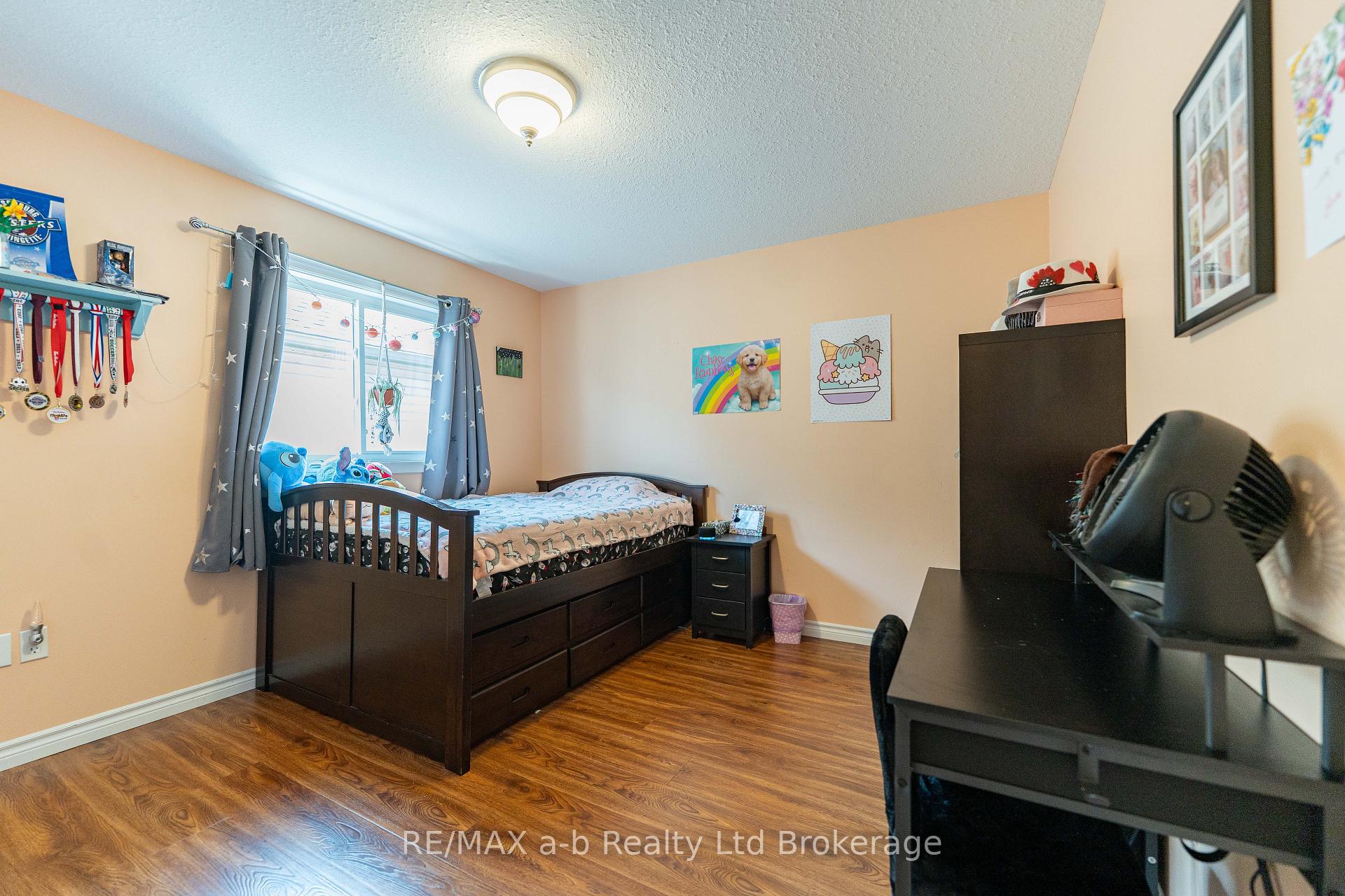 Photo 23 of 9 Langrell Avenue, Tillsonburg — HOMEH