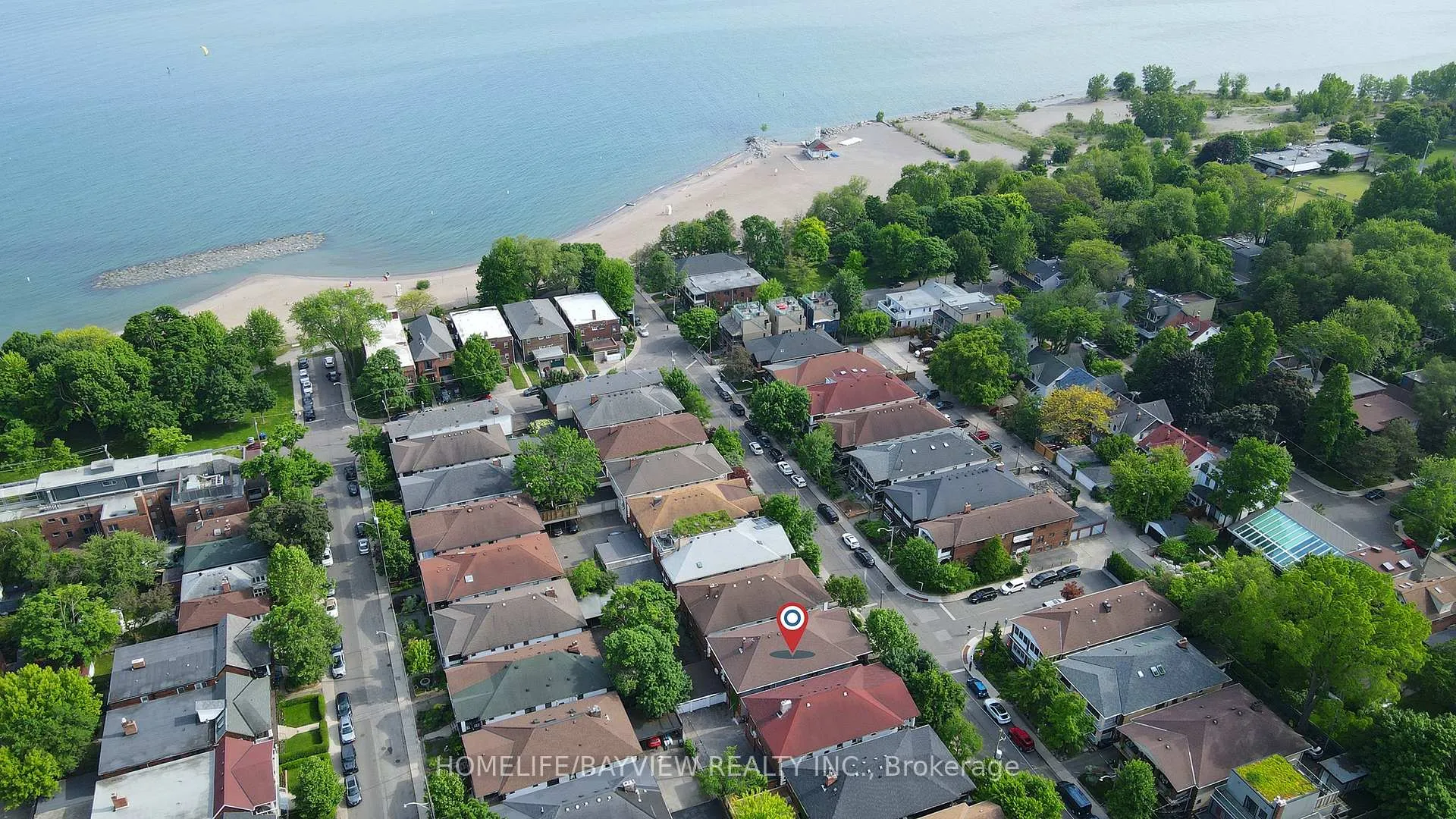 Photo 3 of Unit Upper, 43 Wineva Avenue, Toronto, The Beaches — HOMEH