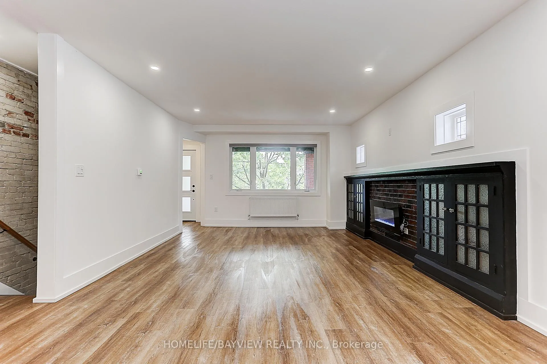Photo 5 of Unit Upper, 43 Wineva Avenue, Toronto, The Beaches — HOMEH