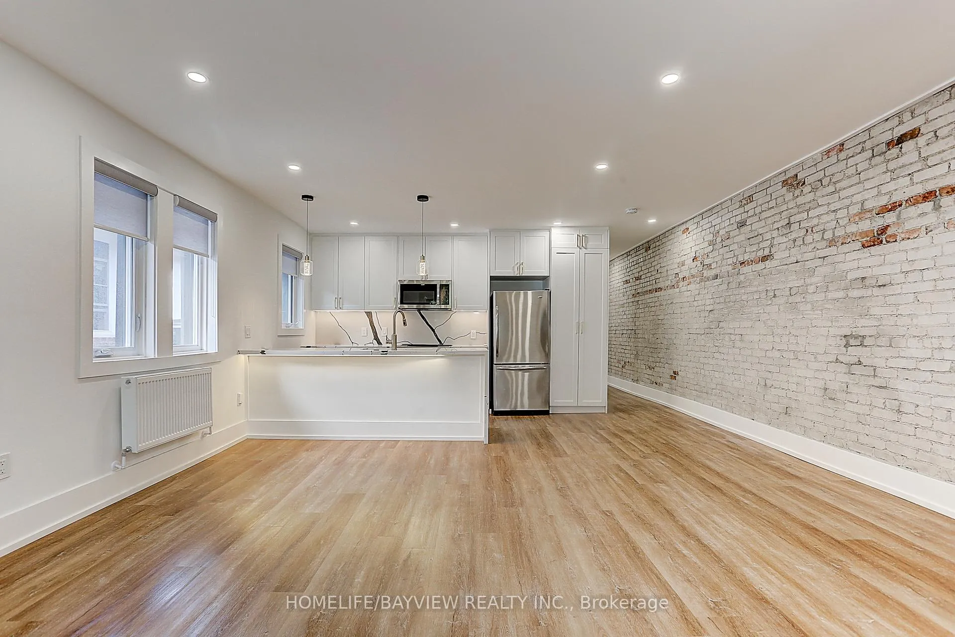 Photo 10 of Unit Upper, 43 Wineva Avenue, Toronto, The Beaches — HOMEH