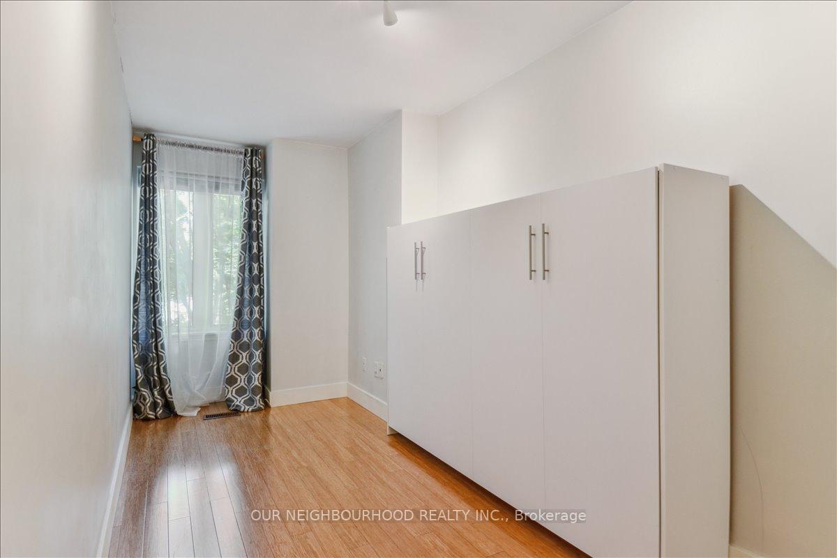 Photo 17 of 69 Longboat Avenue, Toronto, Waterfront Communities — HOMEH