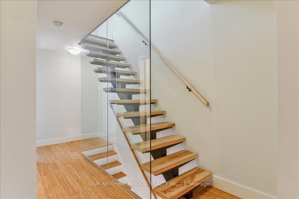 Photo 26 of 69 Longboat Avenue, Toronto, Waterfront Communities — HOMEH