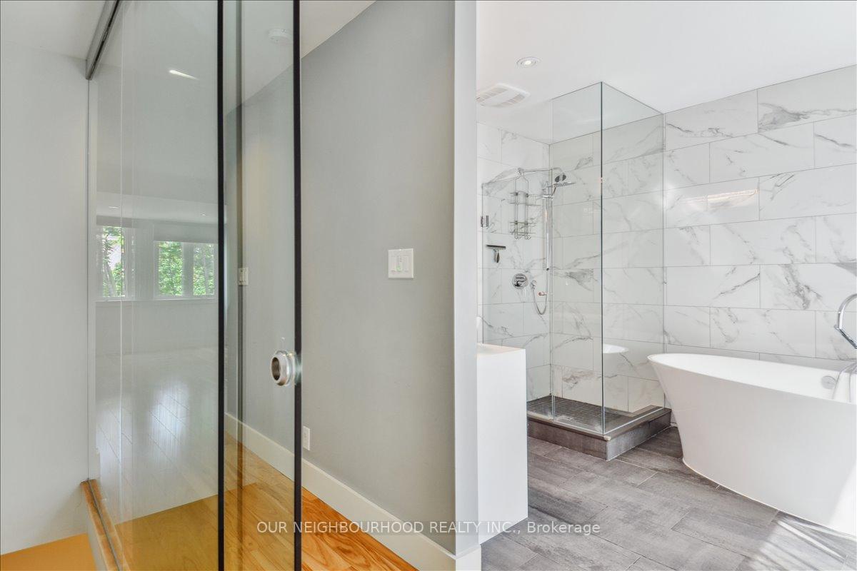 Photo 27 of 69 Longboat Avenue, Toronto, Waterfront Communities — HOMEH