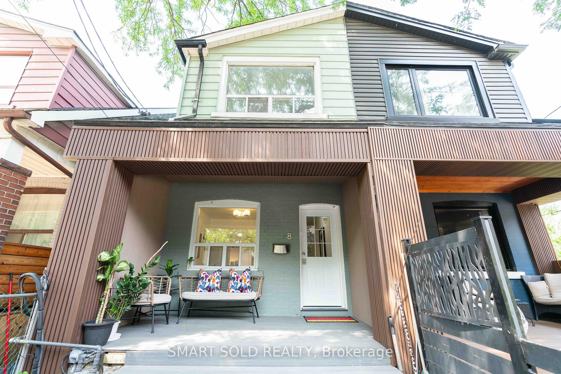 Photo 4 of 8 Hanson Street, Toronto, Greenwood-Coxwell — HOMEH