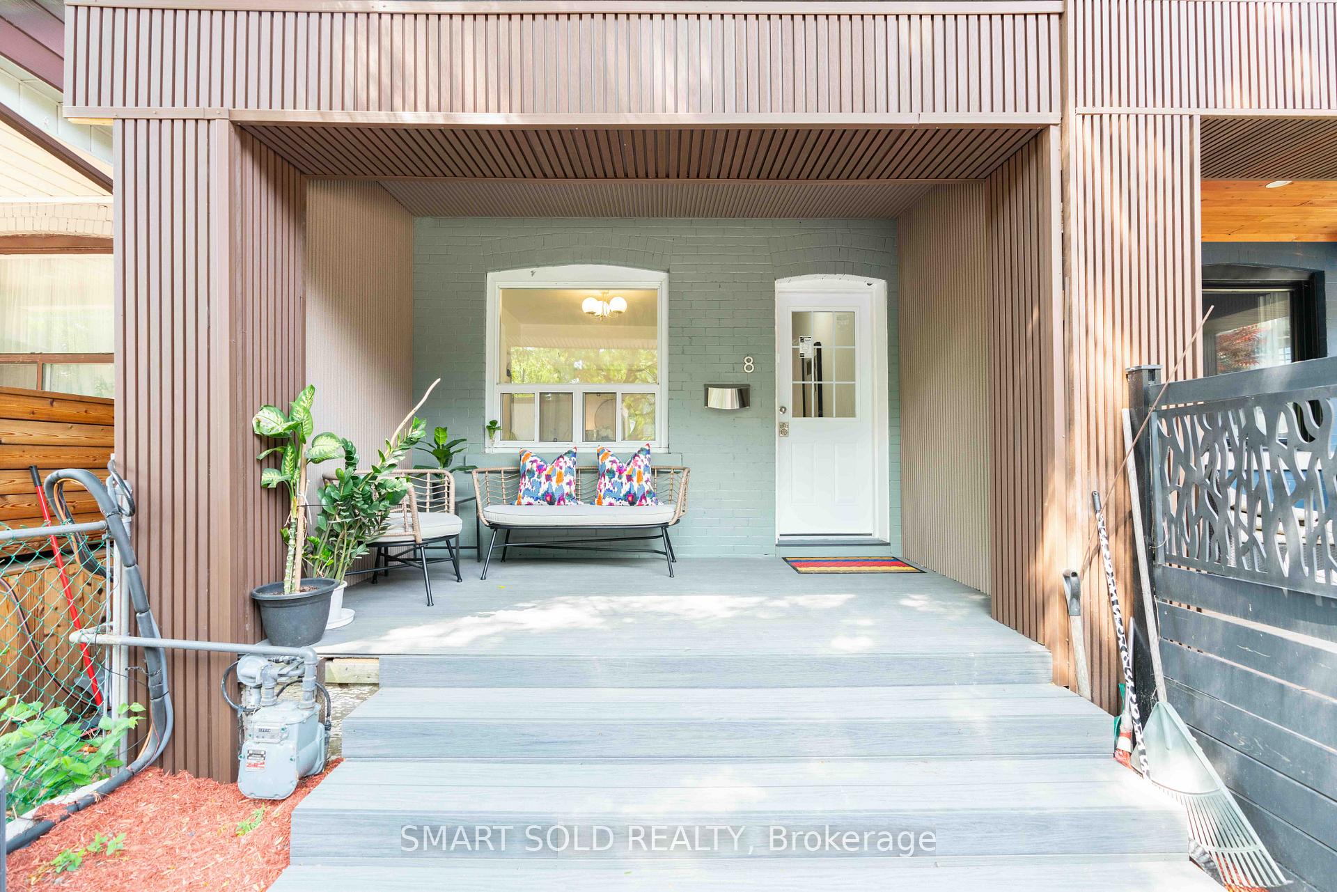 Photo 6 of 8 Hanson Street, Toronto, Greenwood-Coxwell — HOMEH