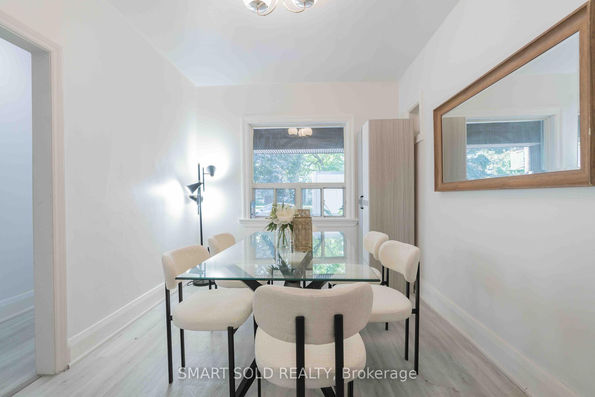 Photo 10 of 8 Hanson Street, Toronto, Greenwood-Coxwell — HOMEH