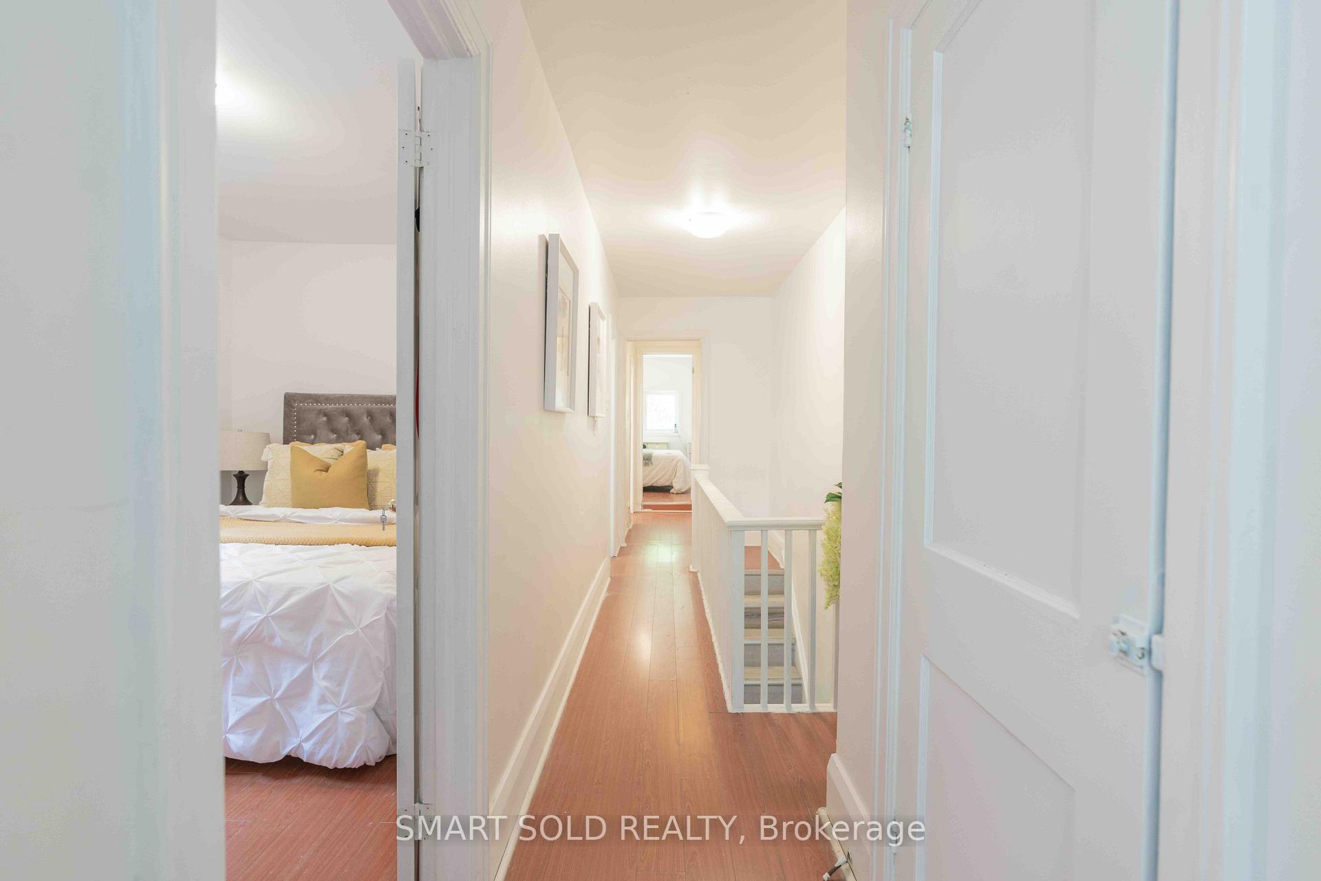 Photo 35 of 8 Hanson Street, Toronto, Greenwood-Coxwell — HOMEH