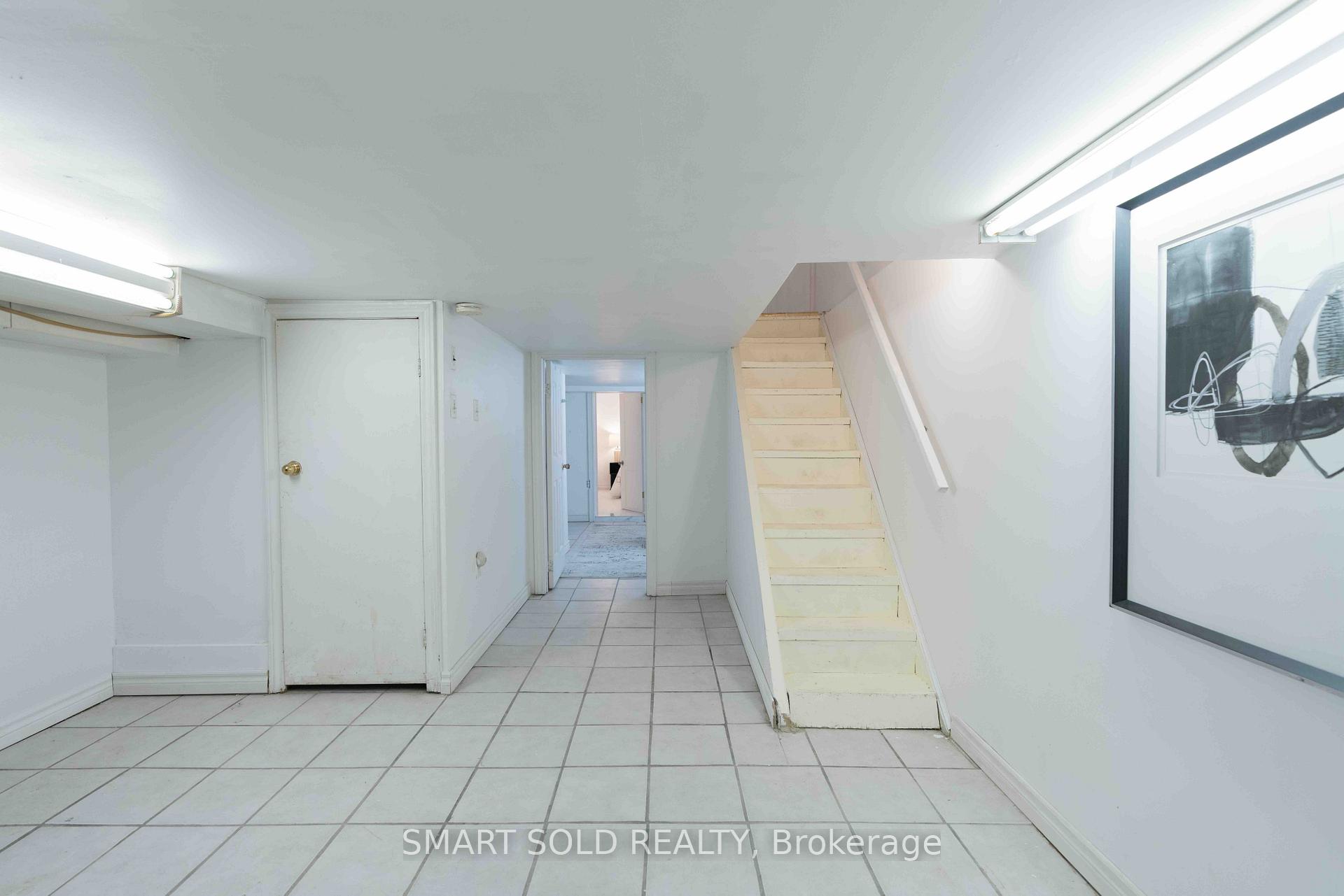 Photo 37 of 8 Hanson Street, Toronto, Greenwood-Coxwell — HOMEH