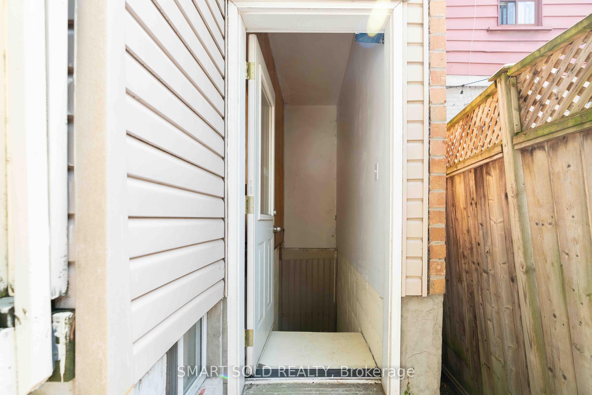 Photo 47 of 8 Hanson Street, Toronto, Greenwood-Coxwell — HOMEH
