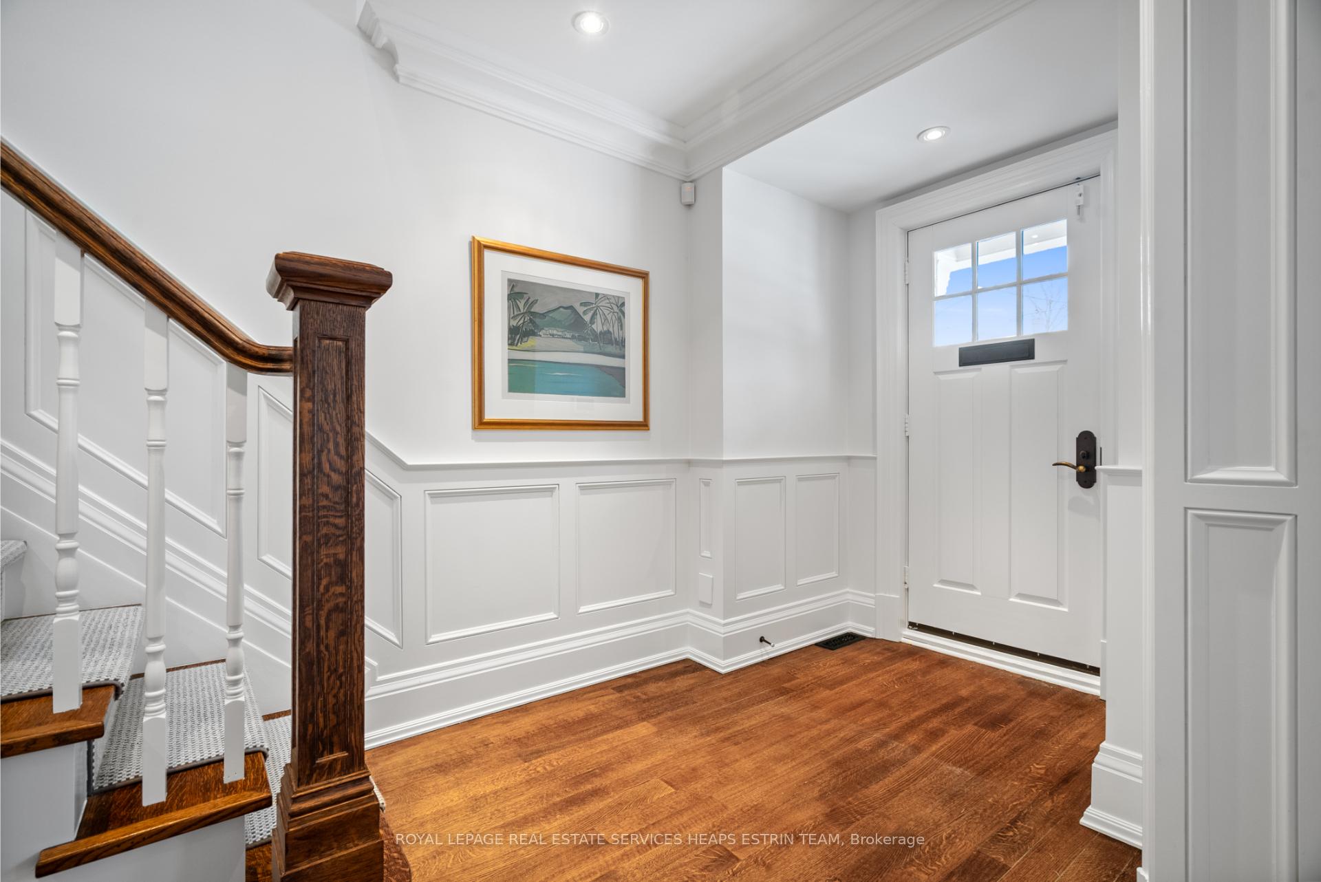 Photo 2 of 16 Rumsey Road, Toronto, Leaside — HOMEH
