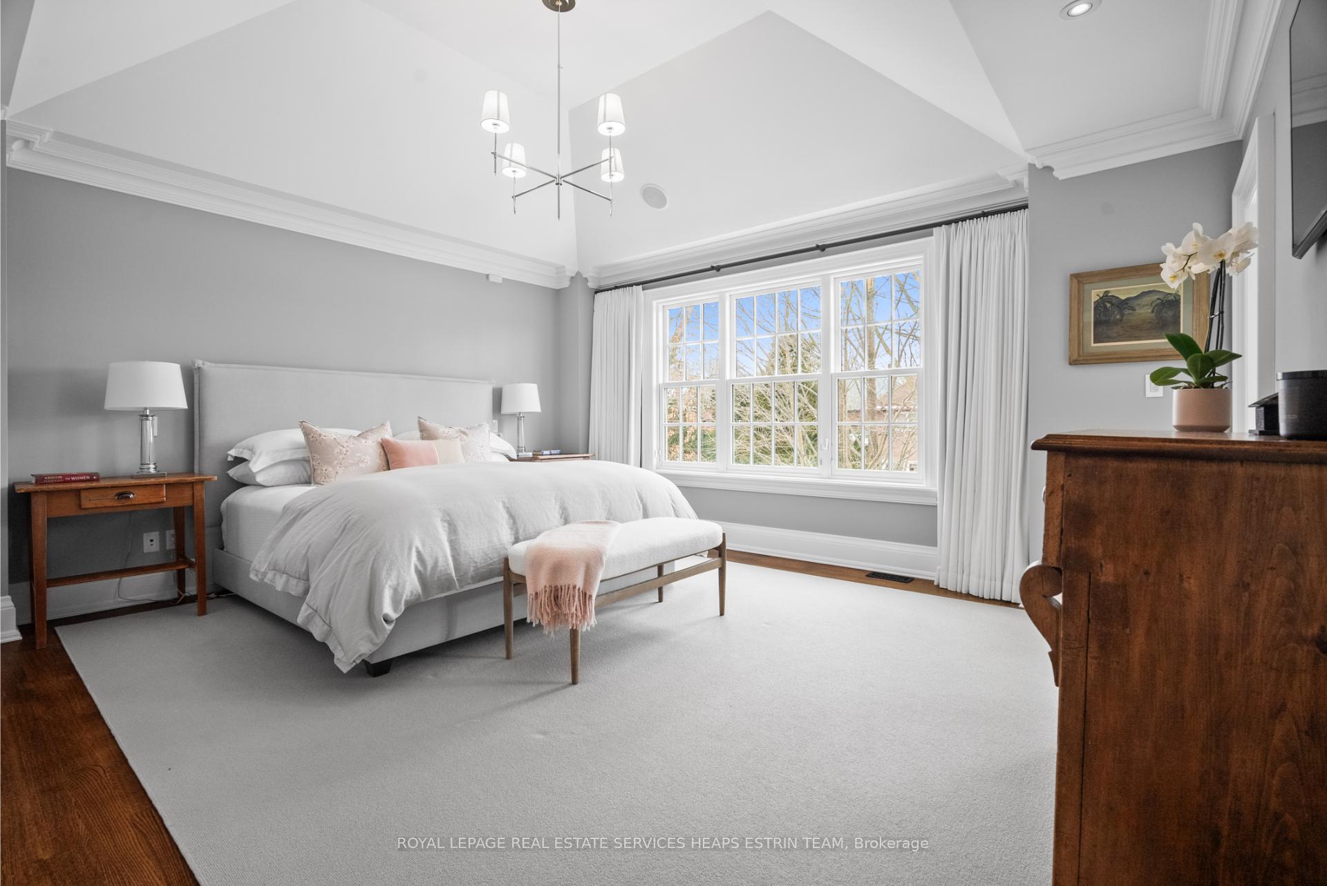 Photo 17 of 16 Rumsey Road, Toronto, Leaside — HOMEH