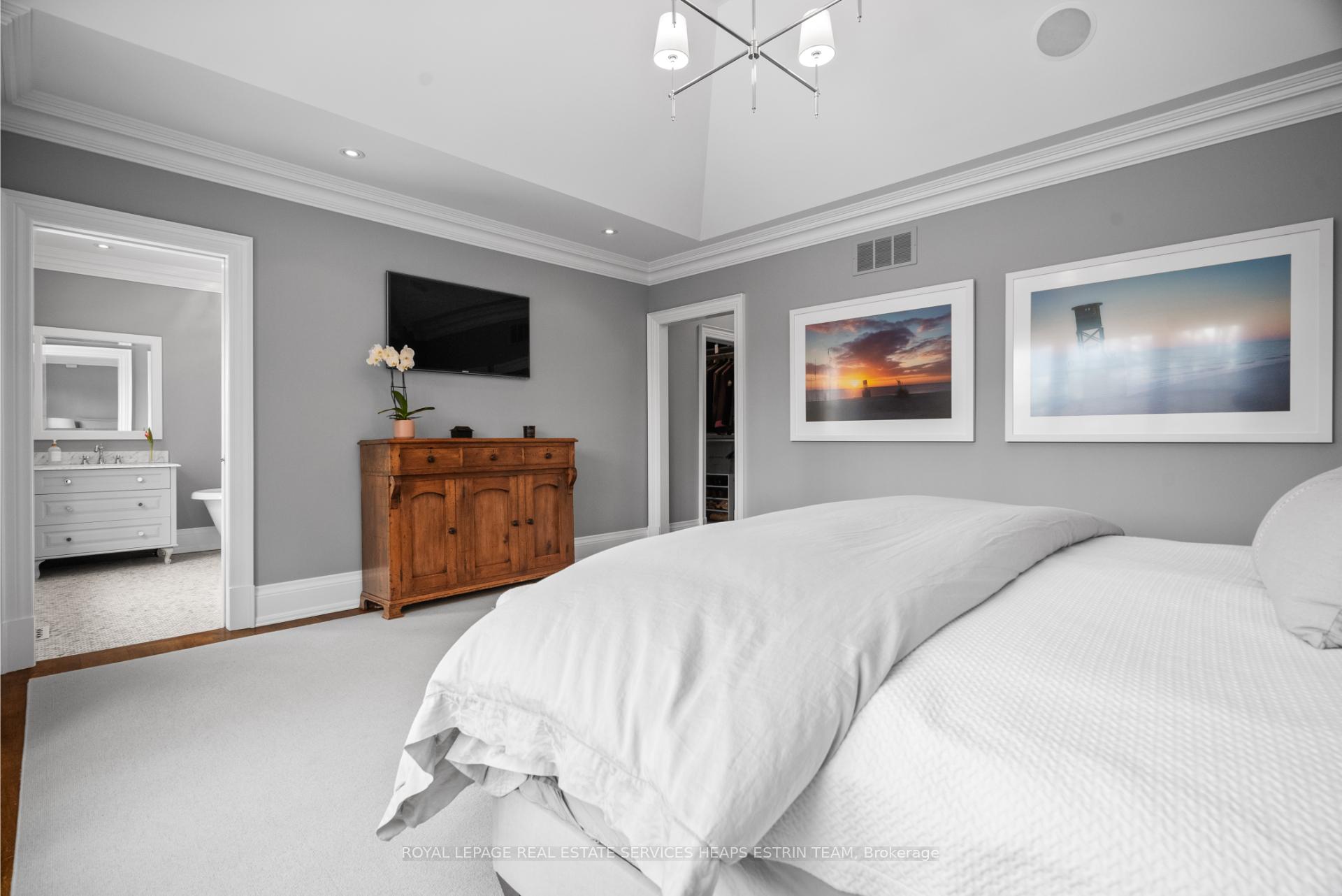 Photo 19 of 16 Rumsey Road, Toronto, Leaside — HOMEH