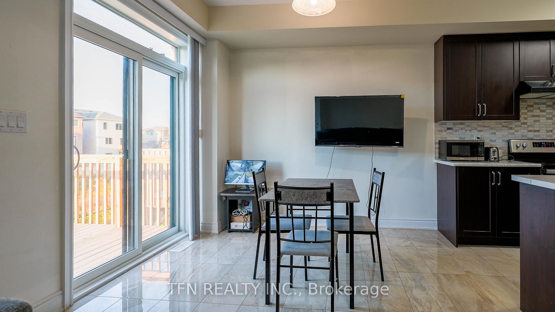 Photo 10 of Unit Upper, 125 Vanilla Trail, Thorold, Rolling Meadows — HOMEH