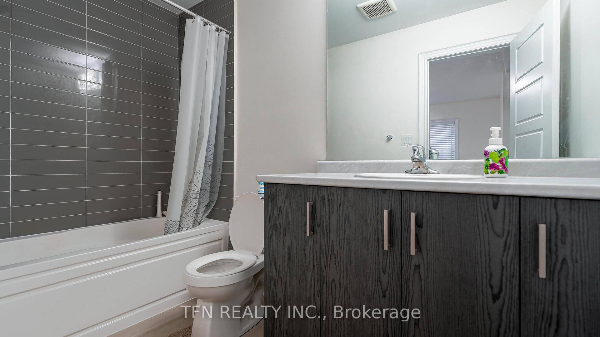 Photo 16 of Unit Upper, 125 Vanilla Trail, Thorold, Rolling Meadows — HOMEH