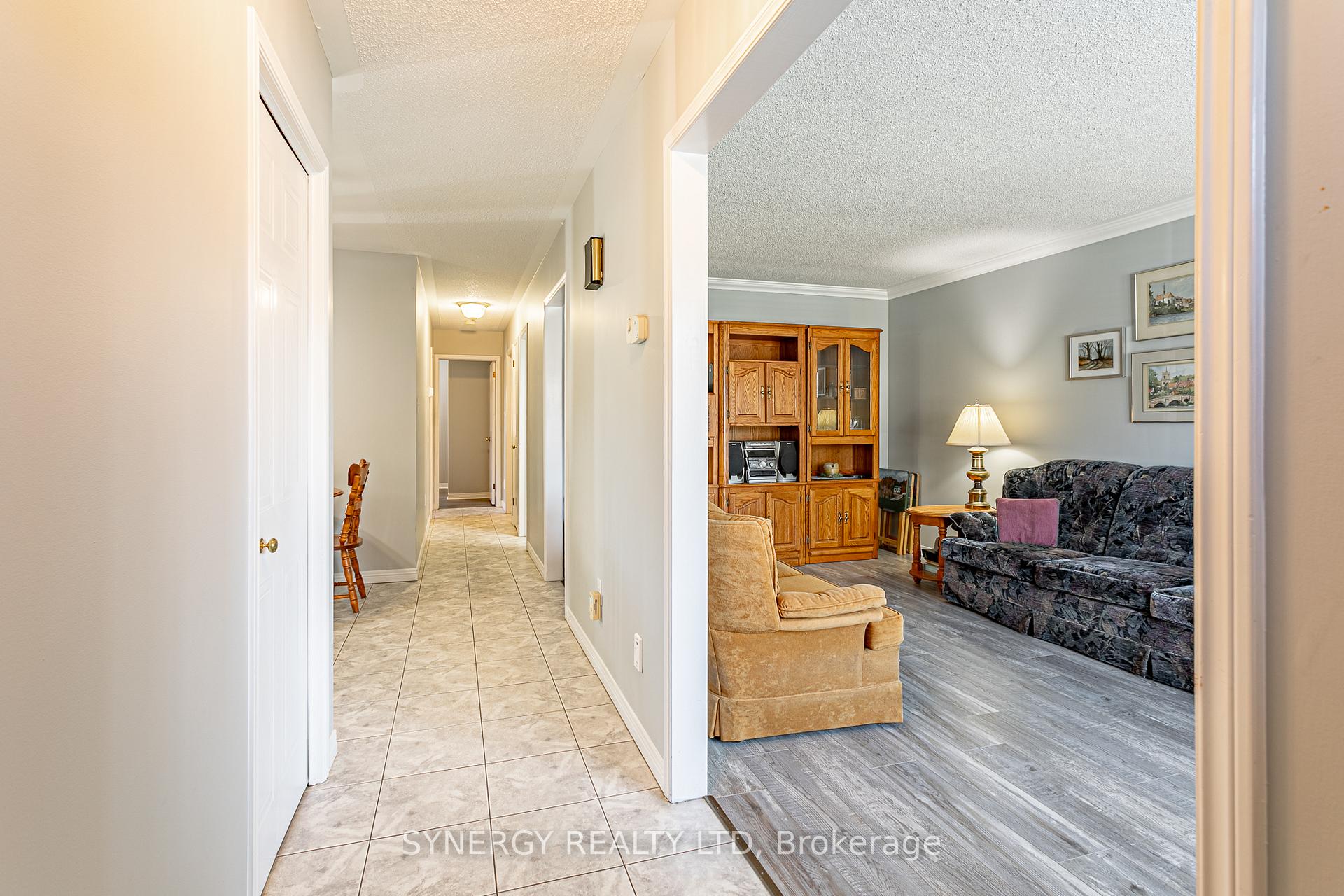 Photo 6 of 16 Parkview Drive, Strathroy-Caradoc, SE — HOMEH