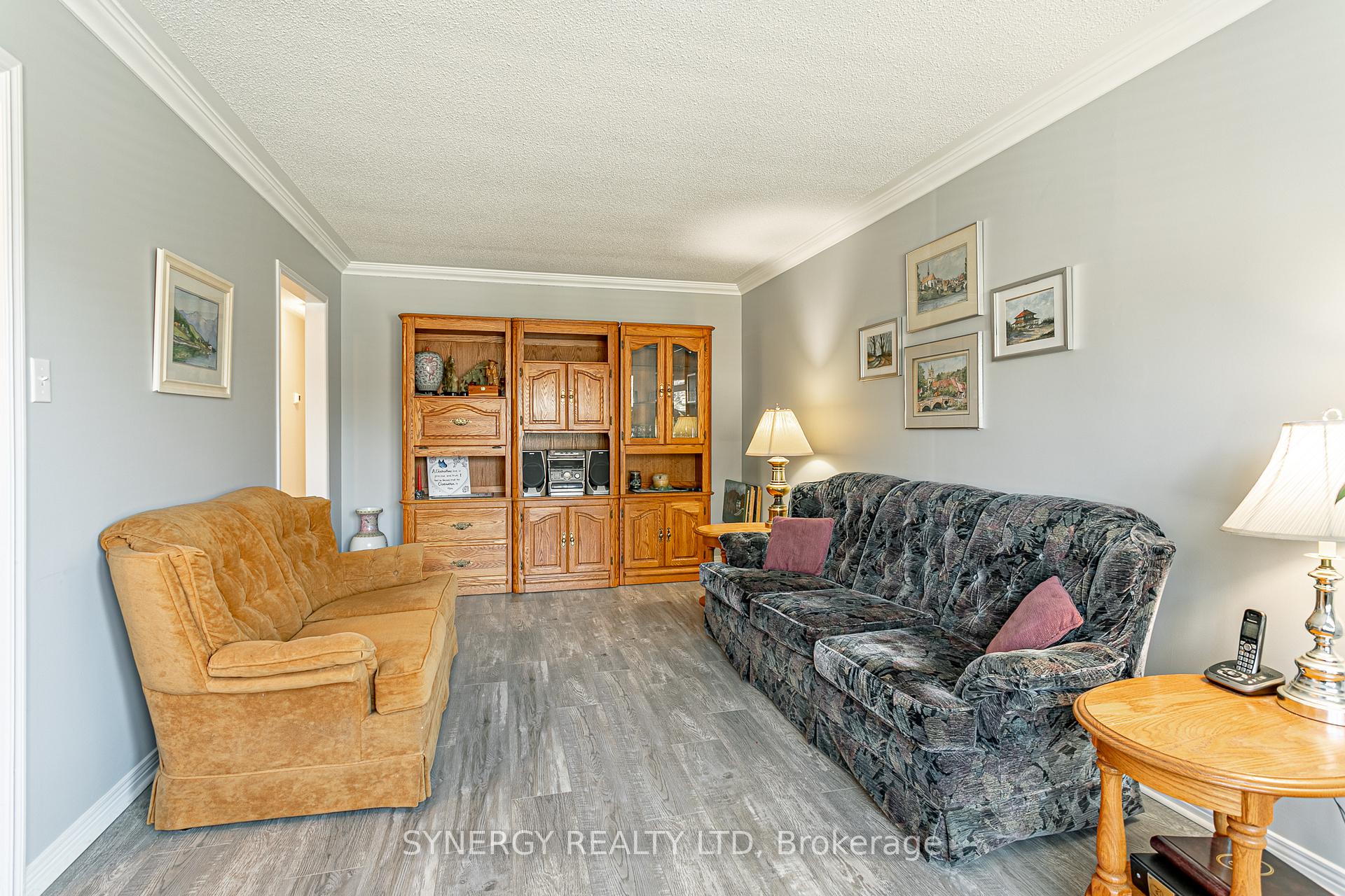 Photo 8 of 16 Parkview Drive, Strathroy-Caradoc, SE — HOMEH