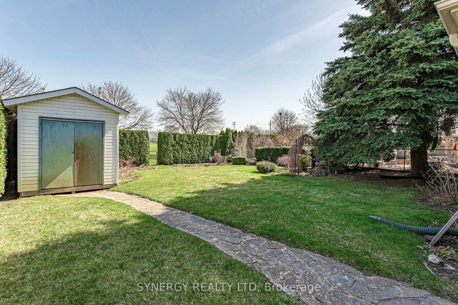 Photo 30 of 16 Parkview Drive, Strathroy-Caradoc, SE — HOMEH