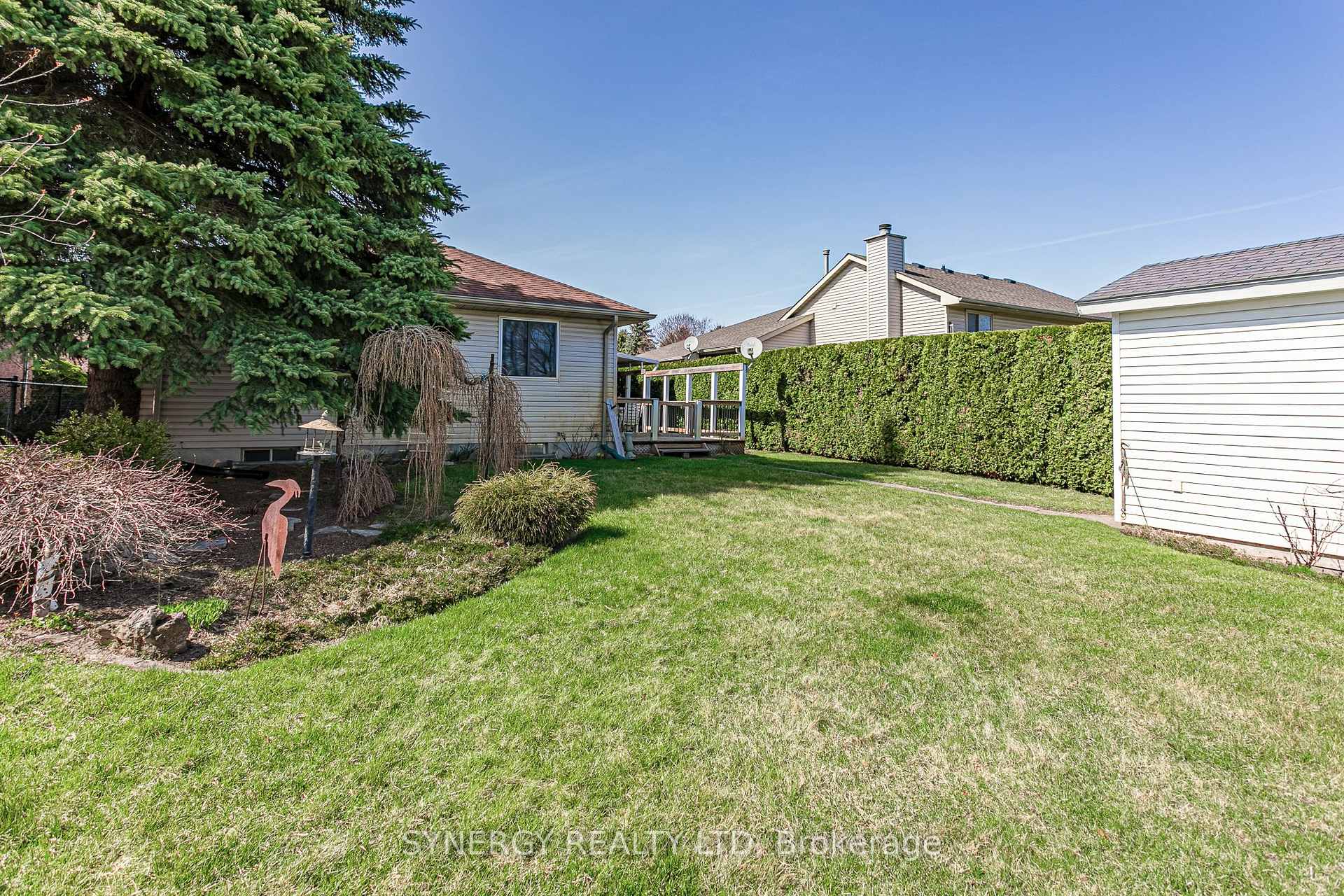 Photo 32 of 16 Parkview Drive, Strathroy-Caradoc, SE — HOMEH