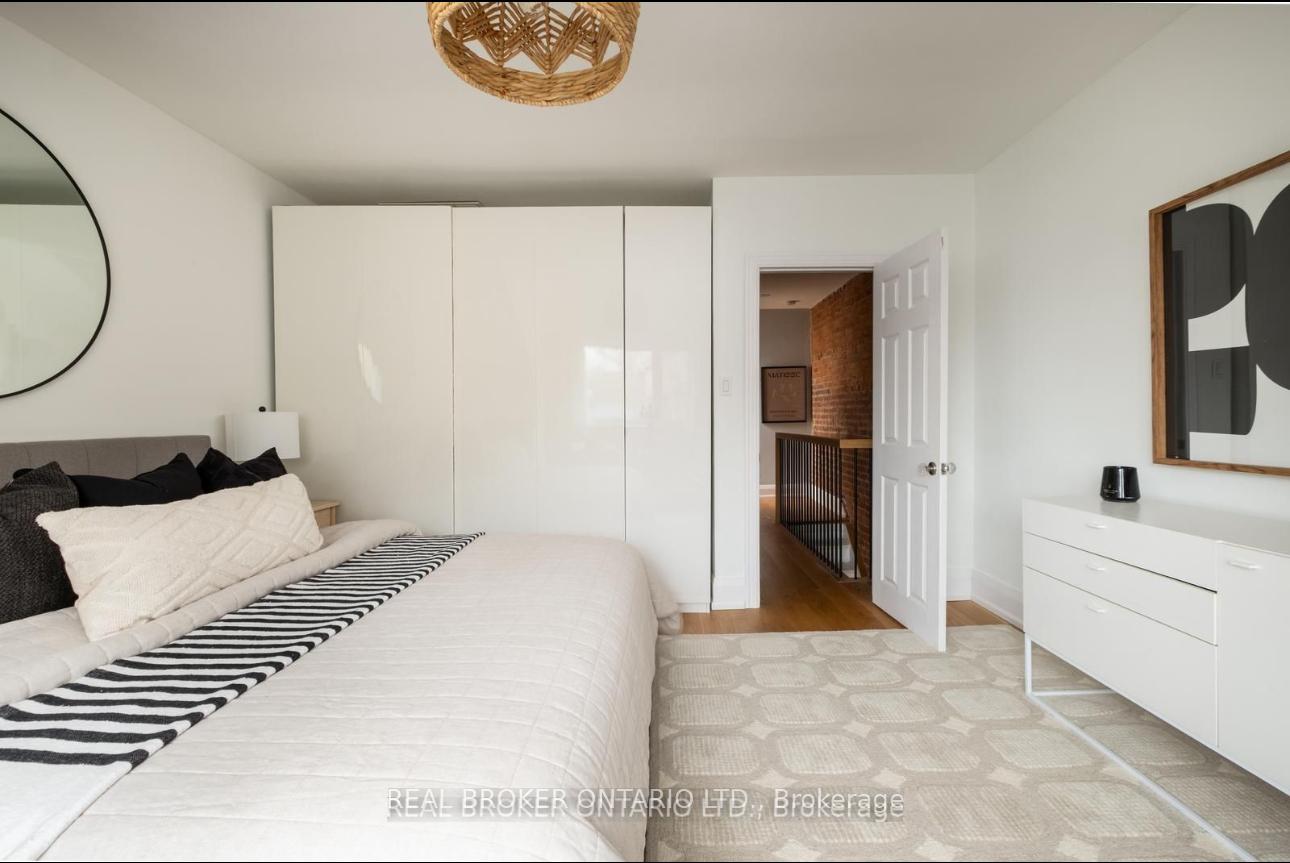 Photo 12 of 158 Golfview Avenue, Toronto, East End-Danforth — HOMEH