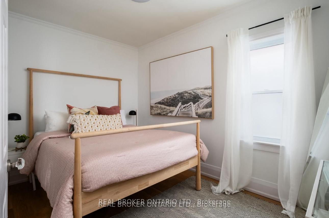 Photo 13 of 158 Golfview Avenue, Toronto, East End-Danforth — HOMEH