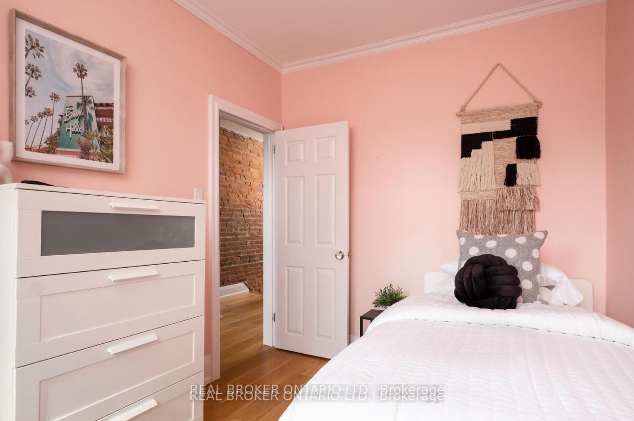Photo 14 of 158 Golfview Avenue, Toronto, East End-Danforth — HOMEH