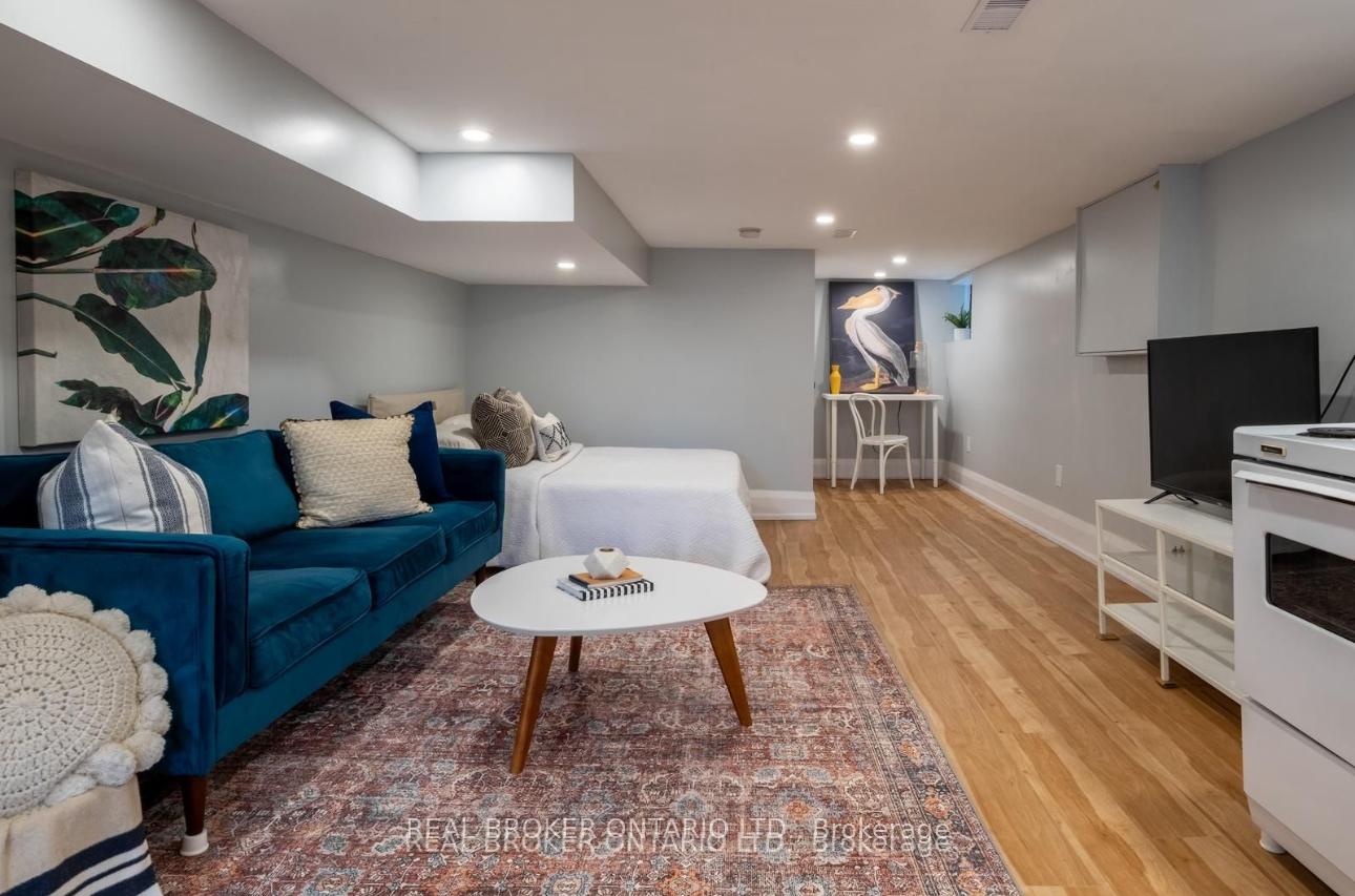 Photo 17 of 158 Golfview Avenue, Toronto, East End-Danforth — HOMEH