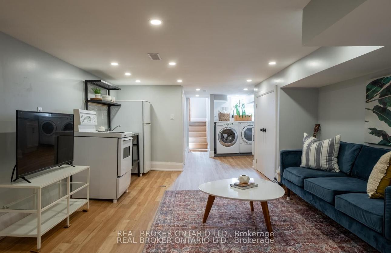 Photo 19 of 158 Golfview Avenue, Toronto, East End-Danforth — HOMEH