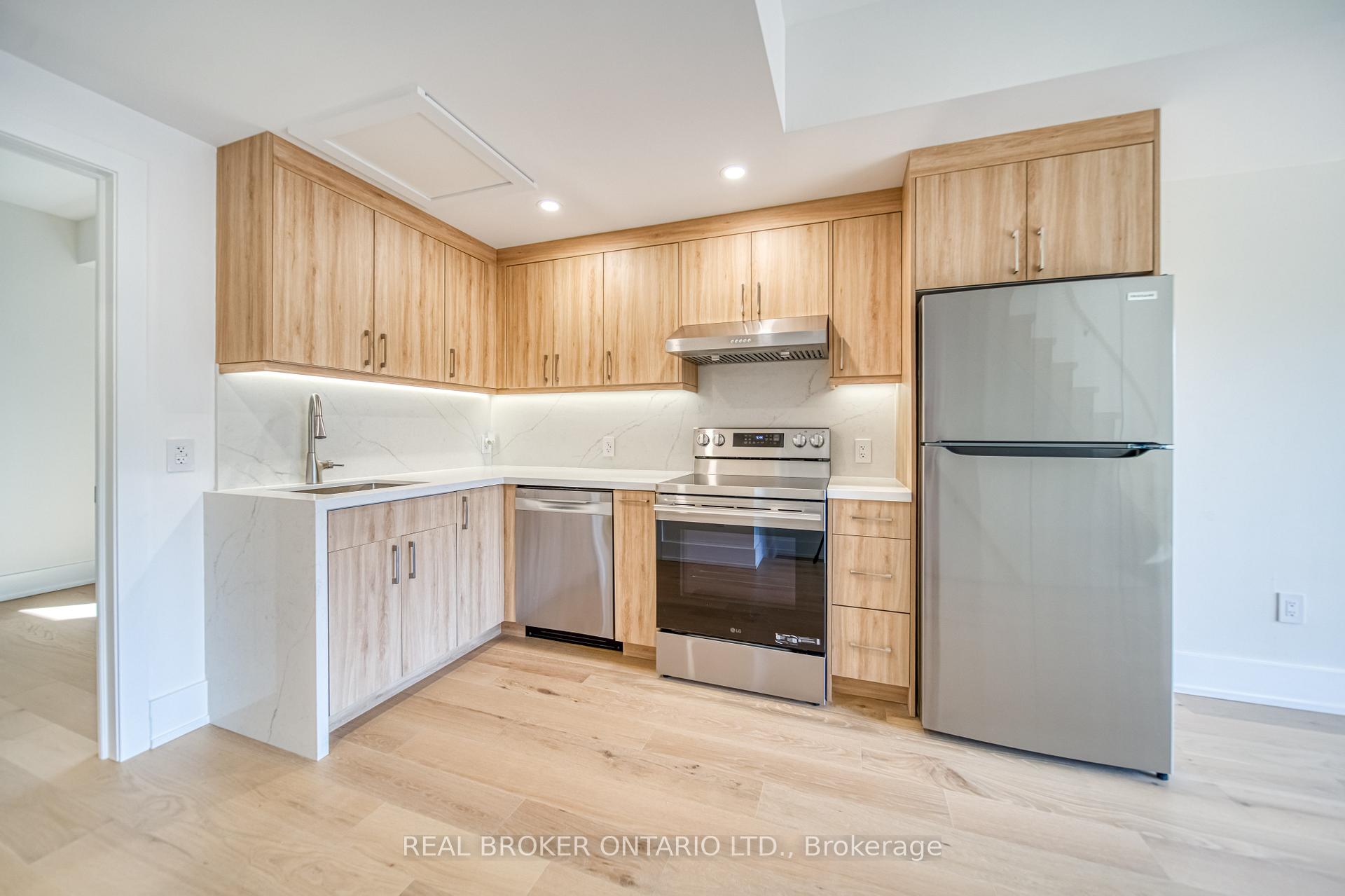 Photo 5 of Unit Unit R, 72 Jones Avenue, Toronto, South Riverdale — HOMEH