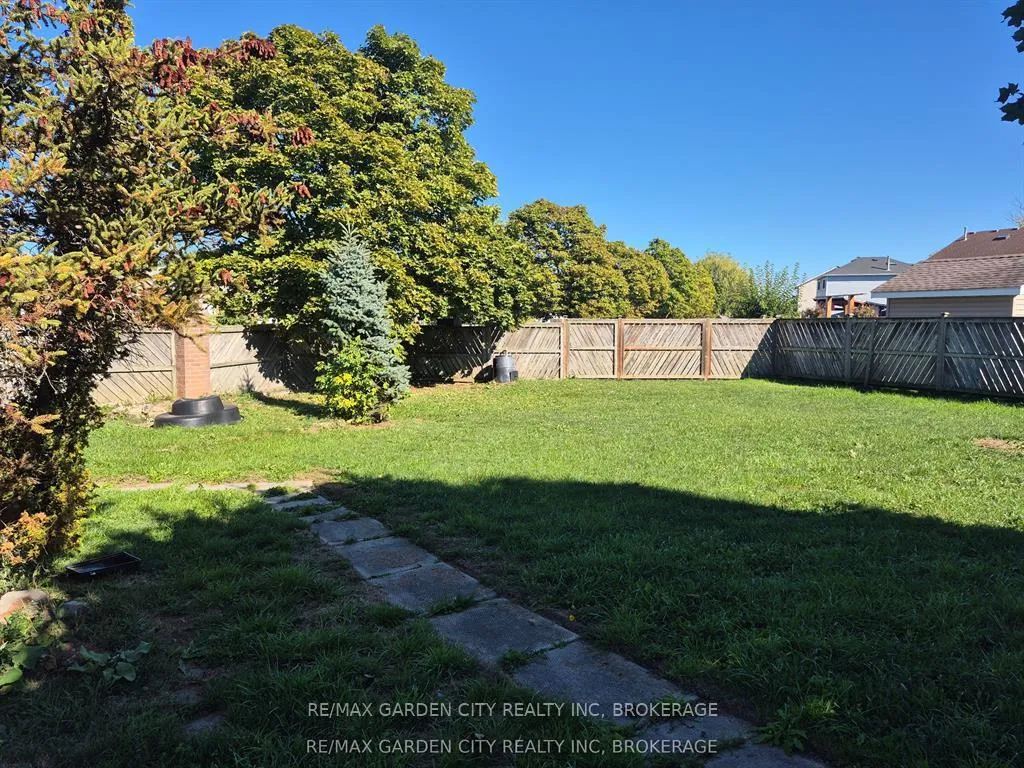 Photo 4 of 74 Commerford Street, Thorold, Confederation Heights — HOMEH