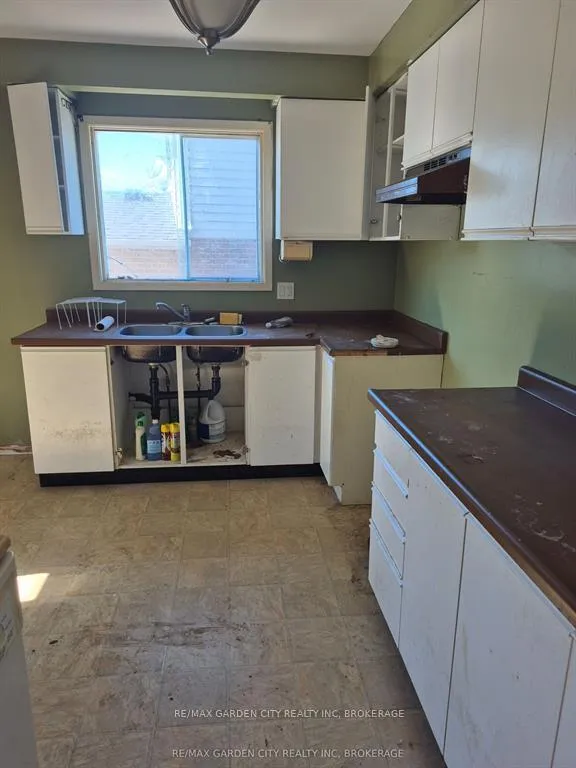 Photo 11 of 74 Commerford Street, Thorold, Confederation Heights — HOMEH