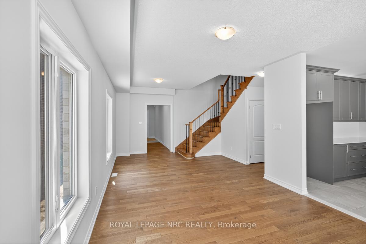 Photo 5 of 118 Palace Street, Thorold, Thorold Downtown — HOMEH
