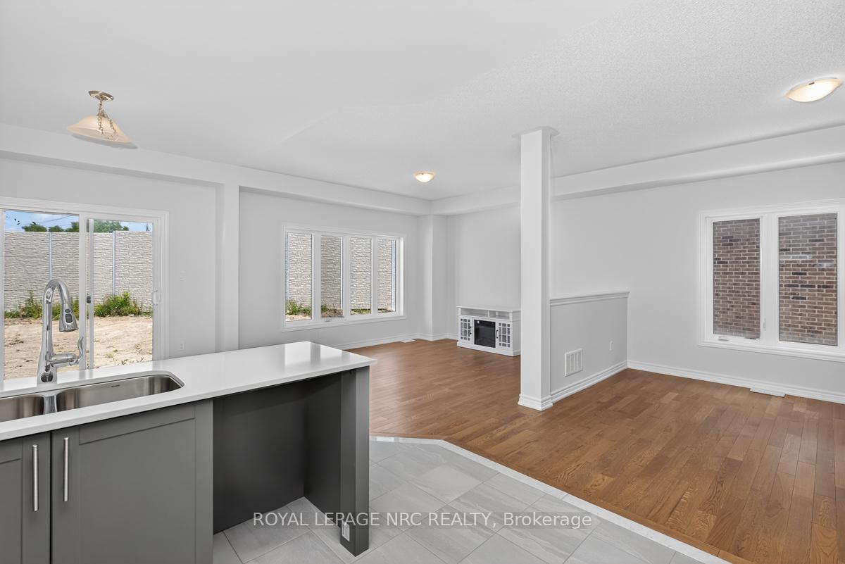 Photo 8 of 118 Palace Street, Thorold, Thorold Downtown — HOMEH