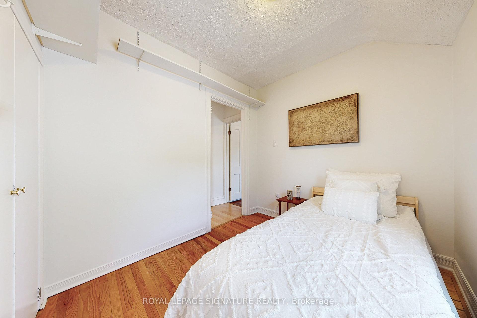 Photo 15 of 17 Hunter Street, Toronto, Blake-Jones — HOMEH