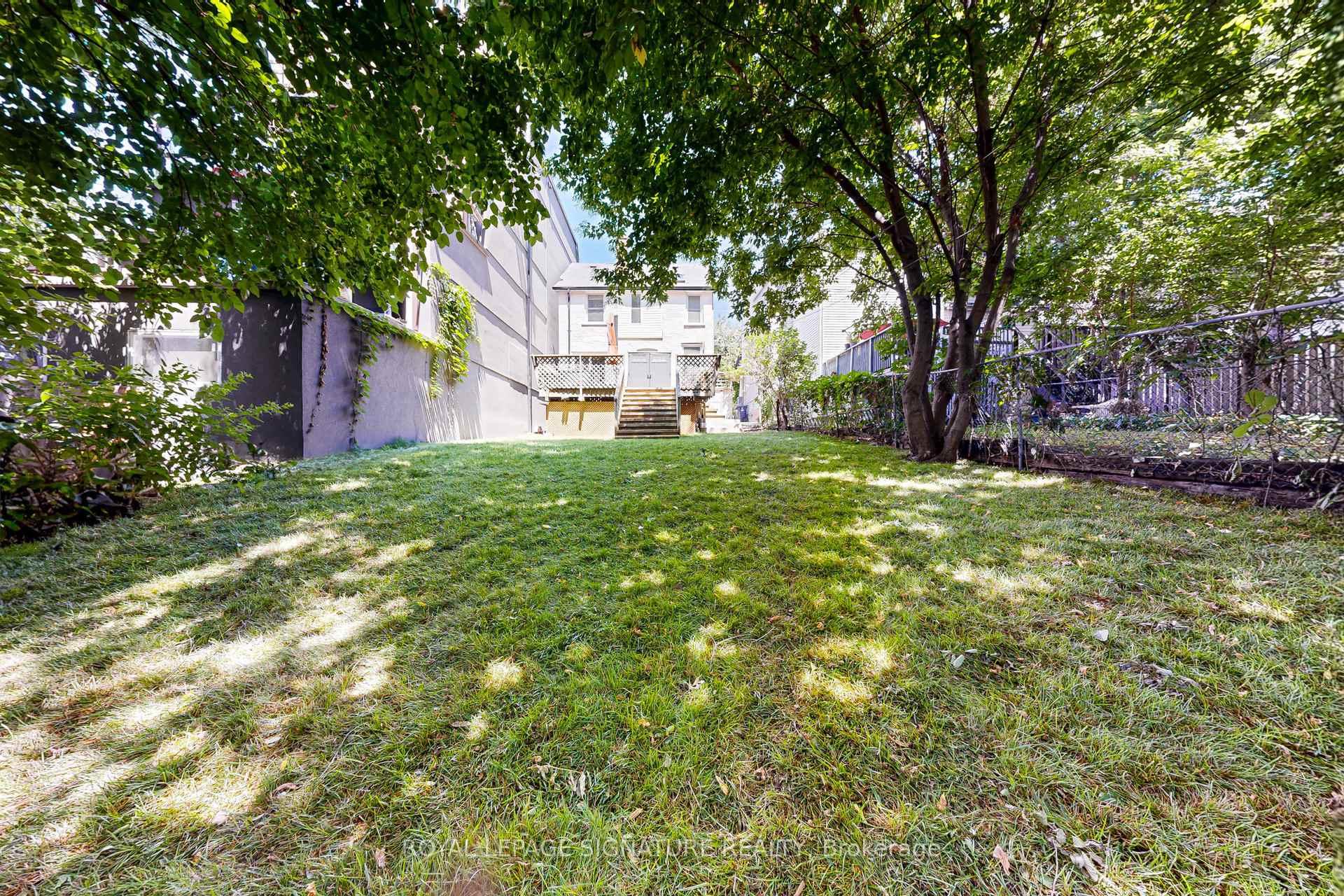 Photo 33 of 17 Hunter Street, Toronto, Blake-Jones — HOMEH