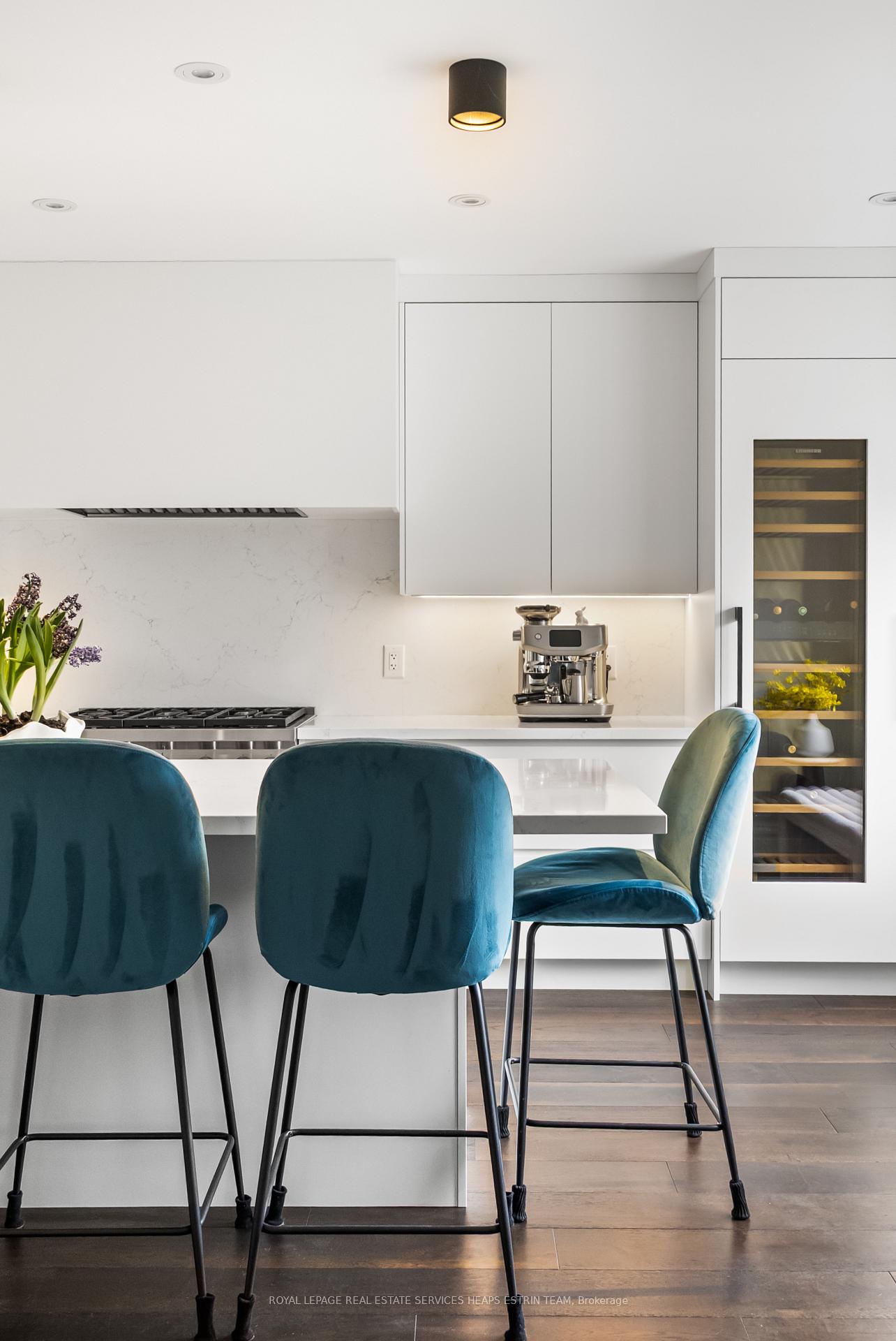 Photo 9 of 52 Fleming Crescent, Toronto, Leaside — HOMEH