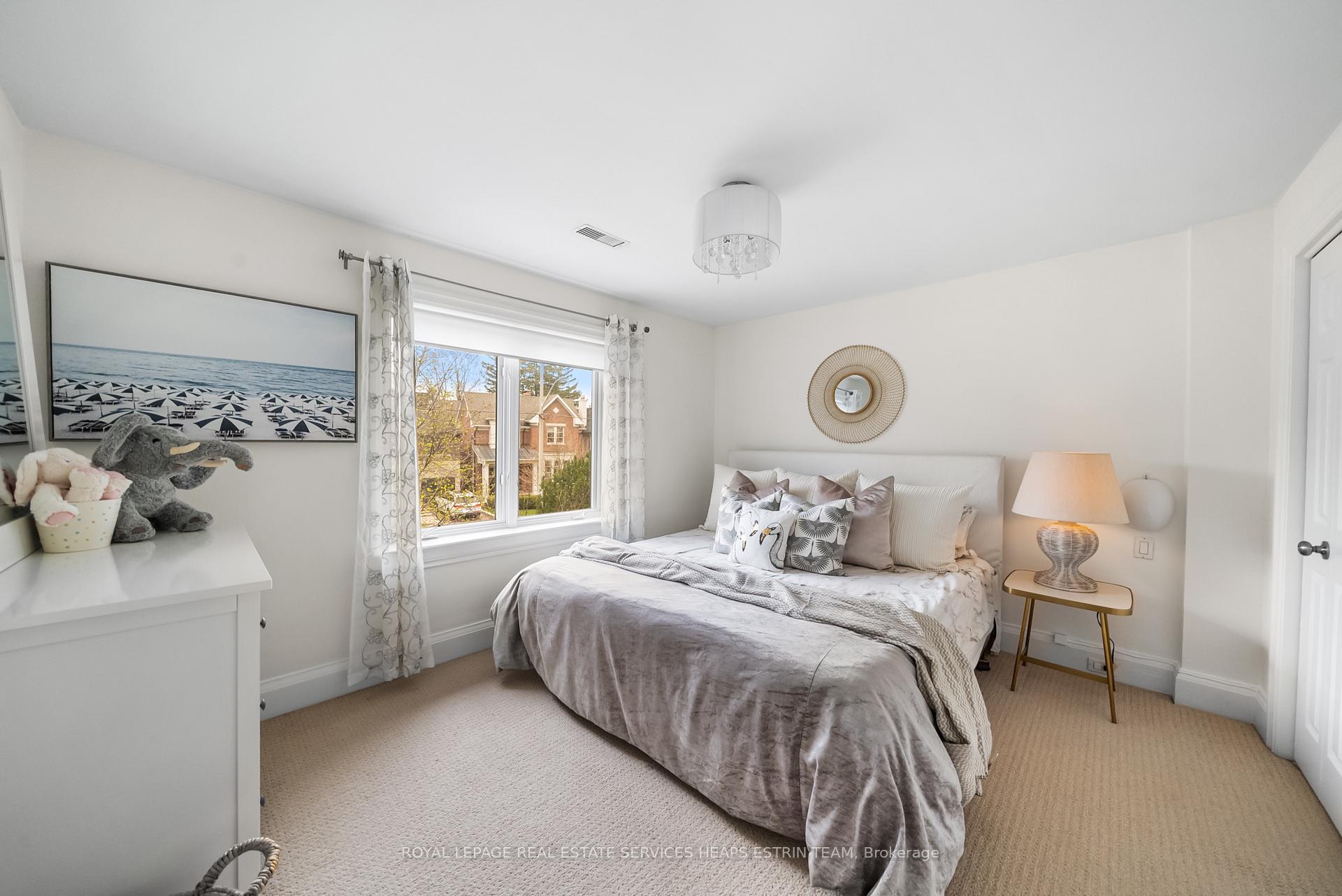 Photo 24 of 52 Fleming Crescent, Toronto, Leaside — HOMEH