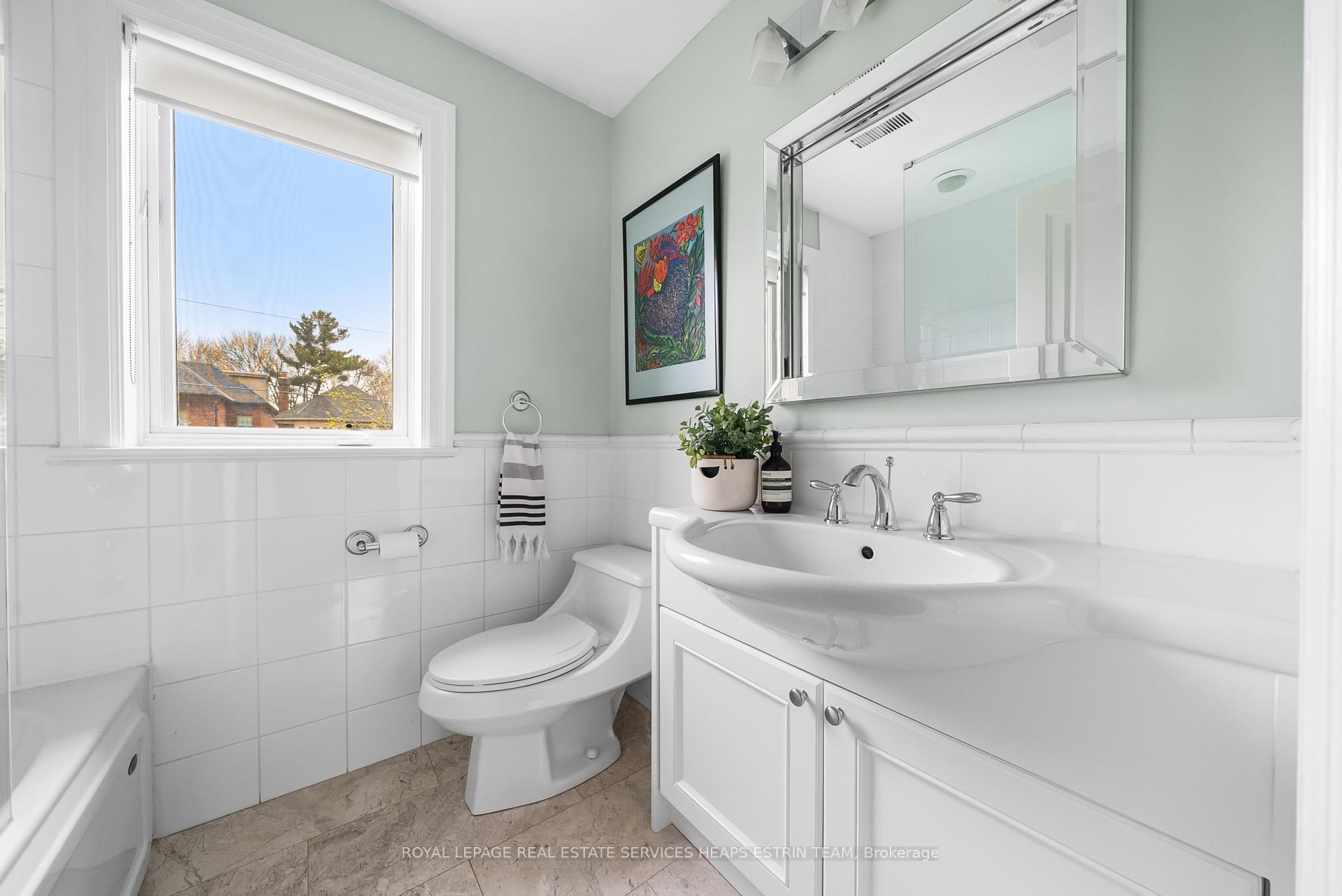 Photo 26 of 52 Fleming Crescent, Toronto, Leaside — HOMEH