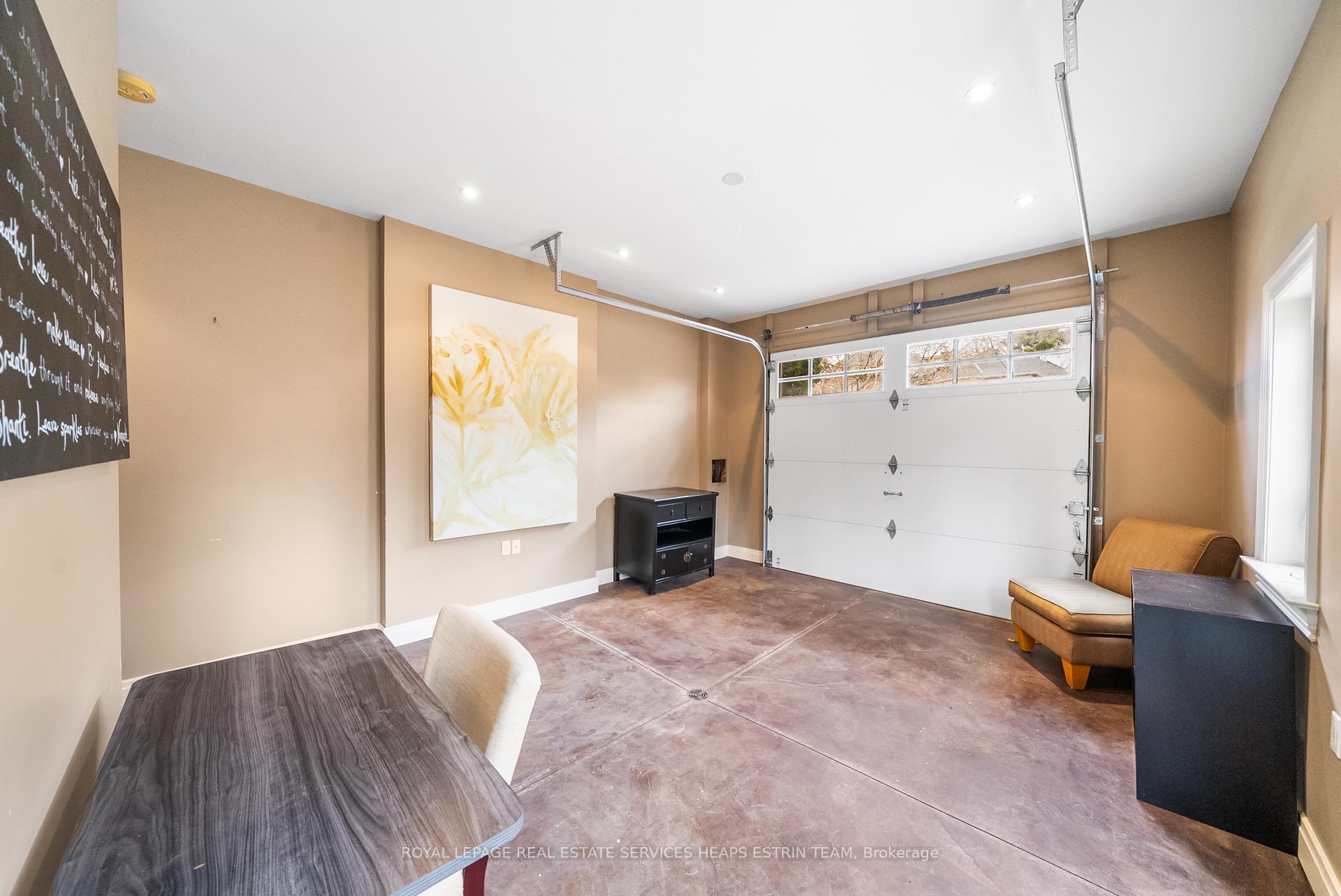 Photo 34 of 52 Fleming Crescent, Toronto, Leaside — HOMEH