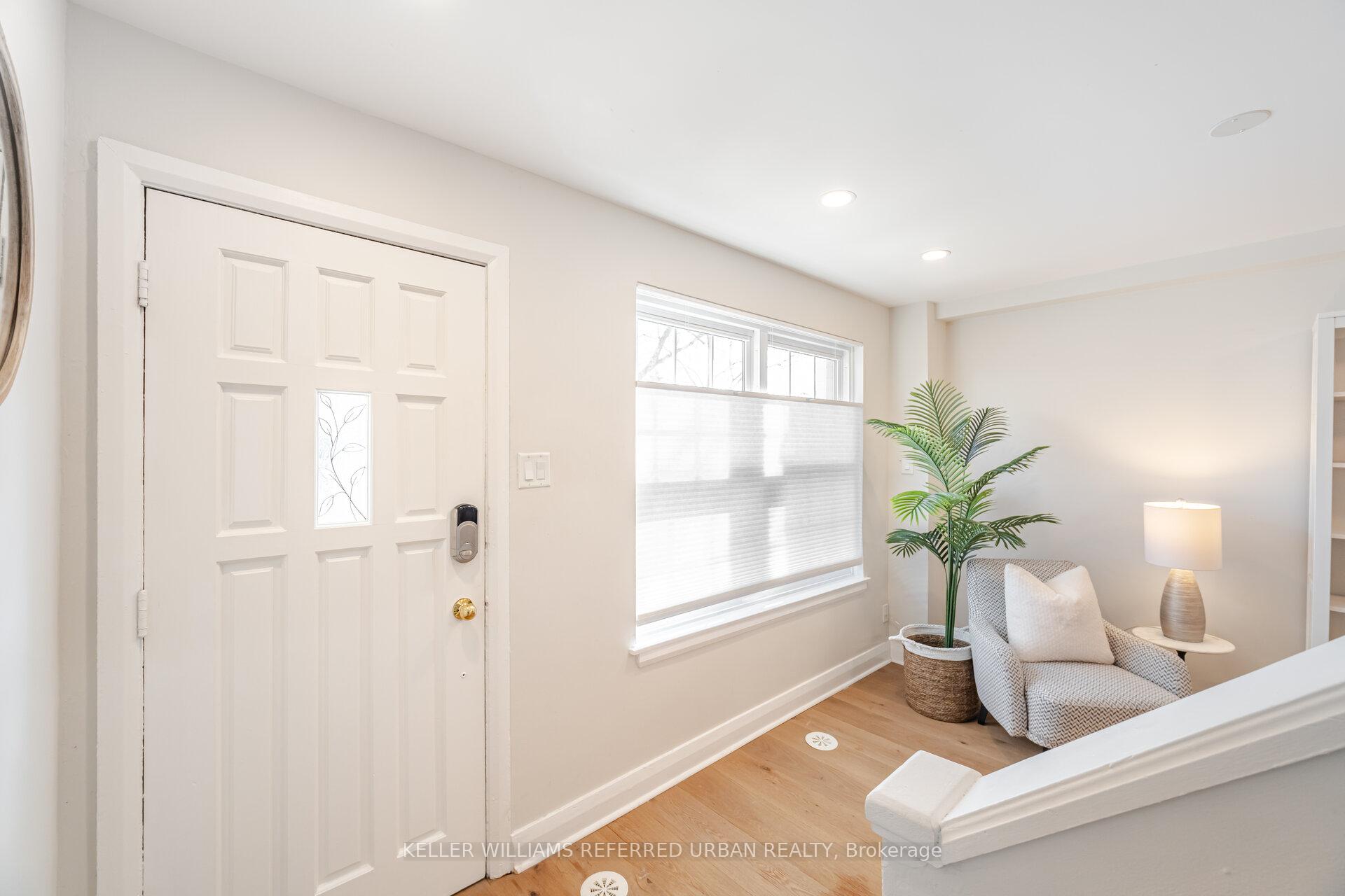 Photo 4 of 12 Rowley Avenue, Toronto, Mount Pleasant East — HOMEH