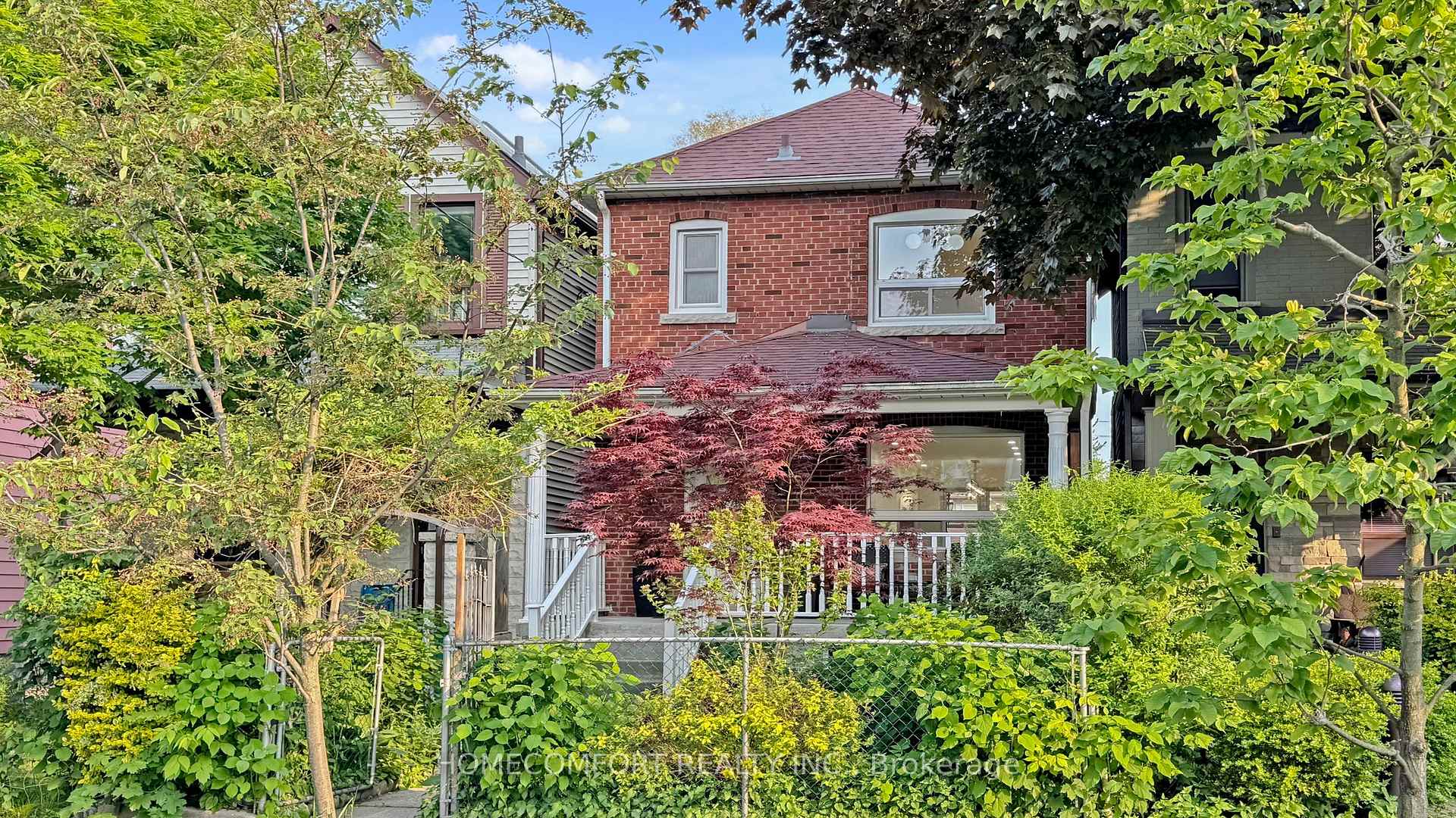 Front of 253 Fulton Avenue