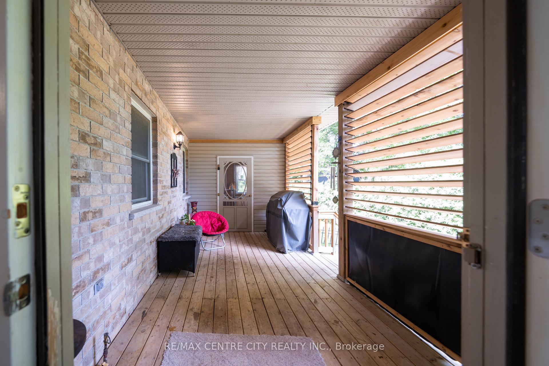 Photo 28 of 37 Bridle Path, Strathroy-Caradoc, SW — HOMEH